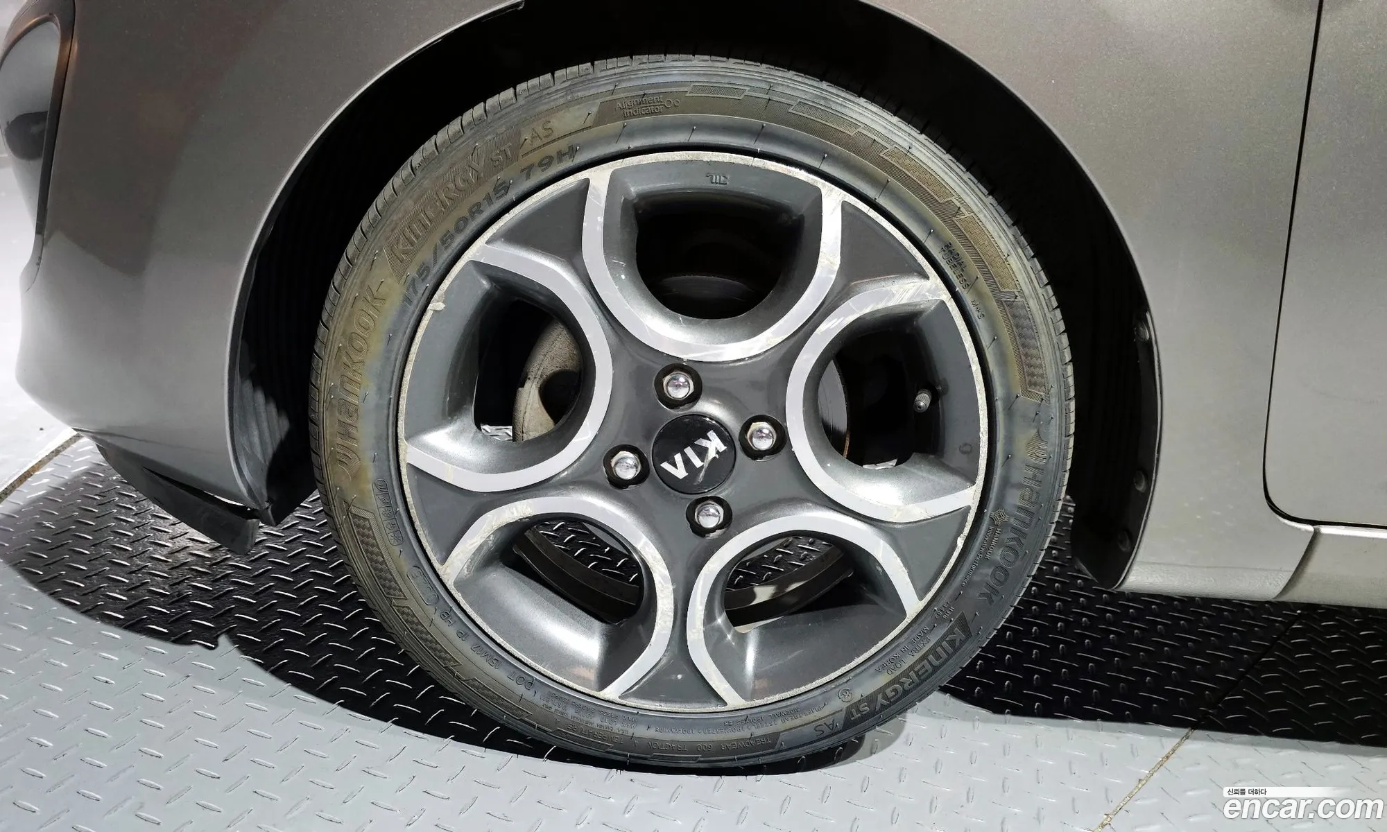 Kia Morning 2013 KNABZ515BDT611136 — 4