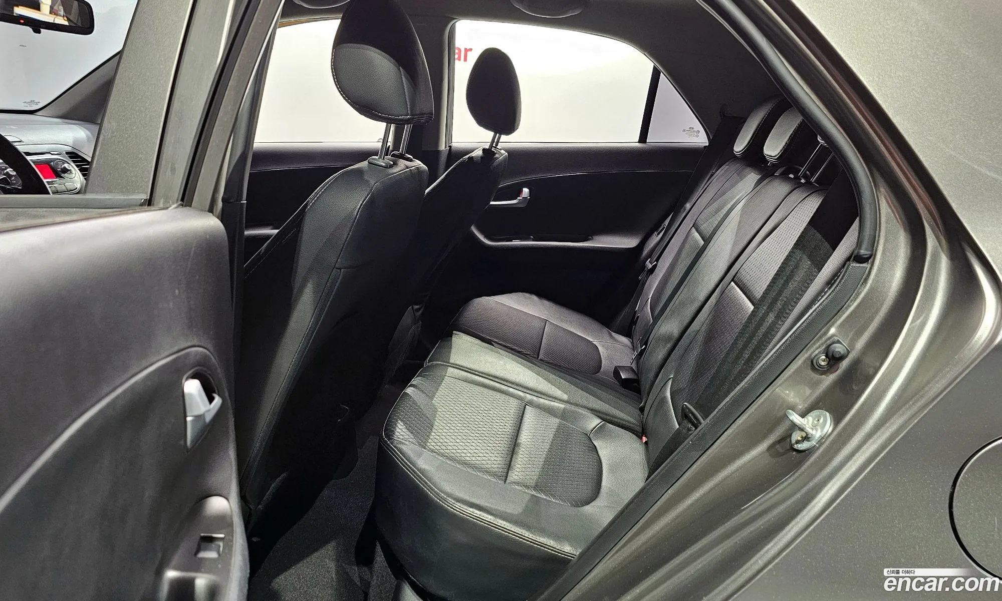 Kia Morning 2013 KNABZ515BDT611136 — 2
