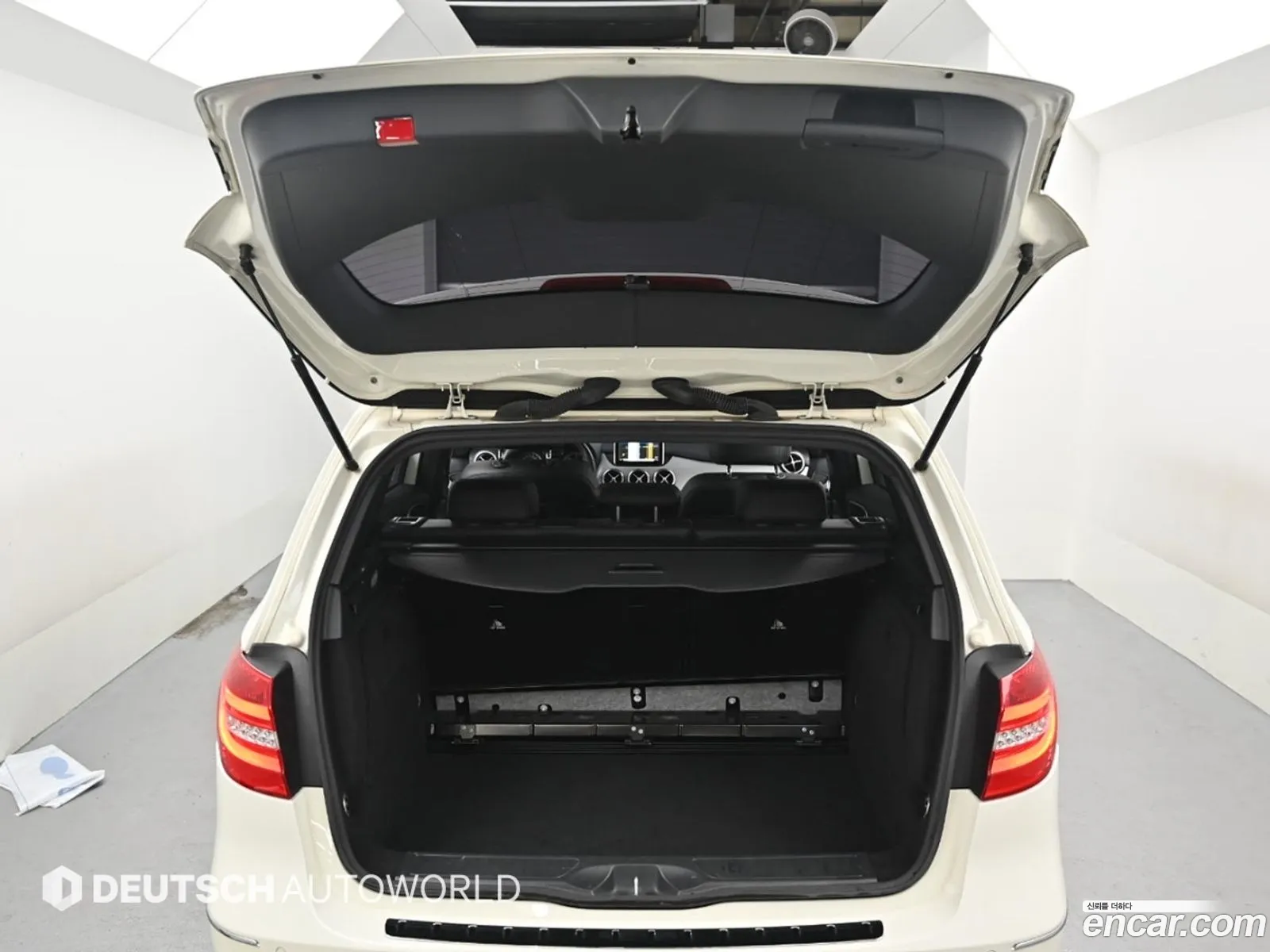 Mercedes-Benz B-Class W246 2013 — 13