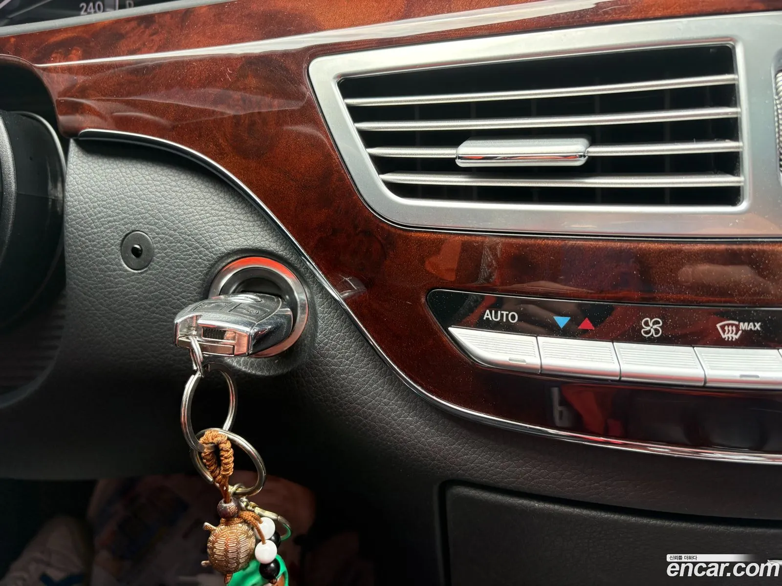 Mercedes-Benz S-Class W221 2010 — 13