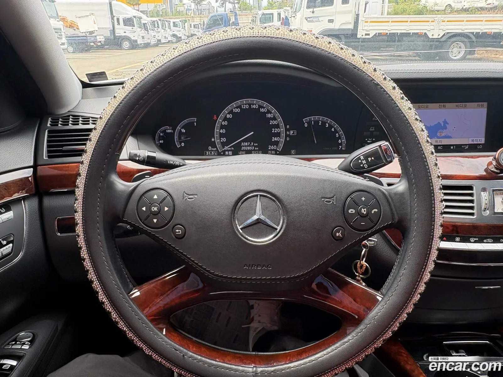 Mercedes-Benz S-Class W221 2010 — 18