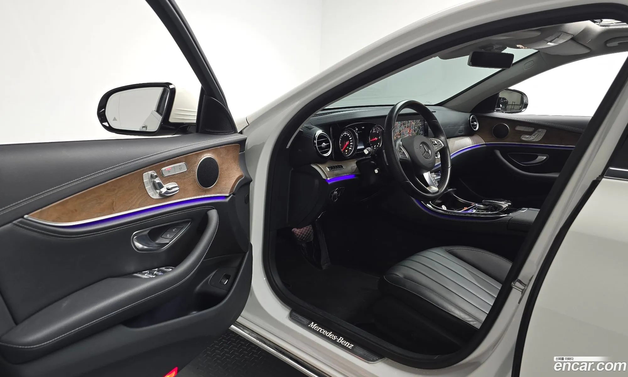 Mercedes-Benz E-Class W213 2017 — 9