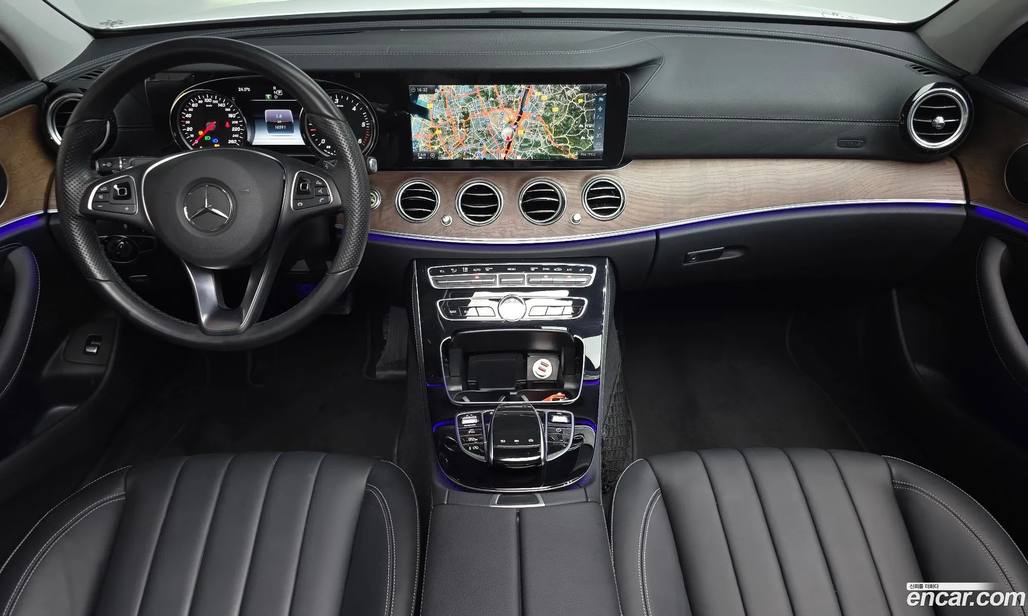 Mercedes-Benz E-Class W213 2017 — 30