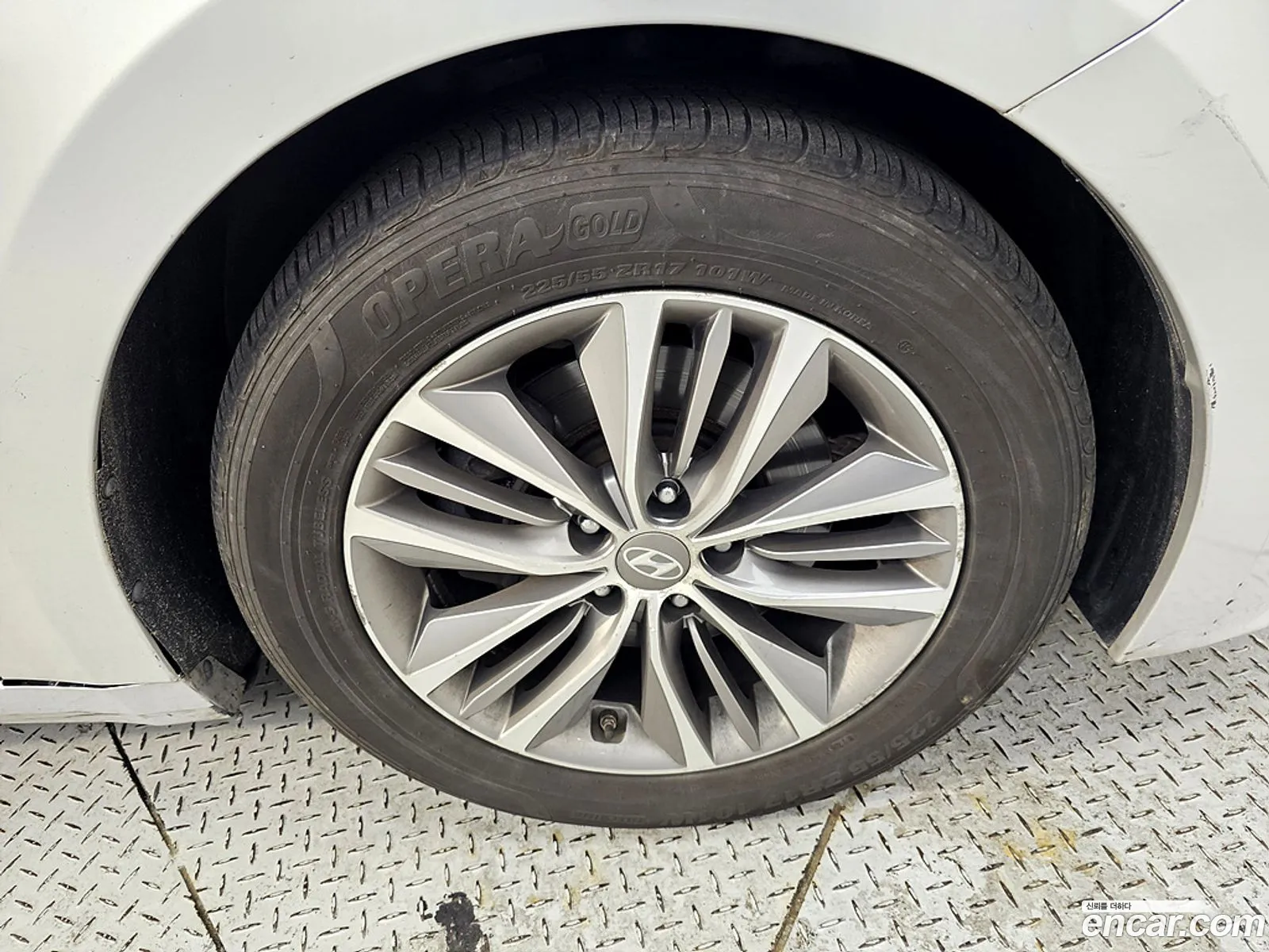Hyundai Grandeur HG 2014 — 13