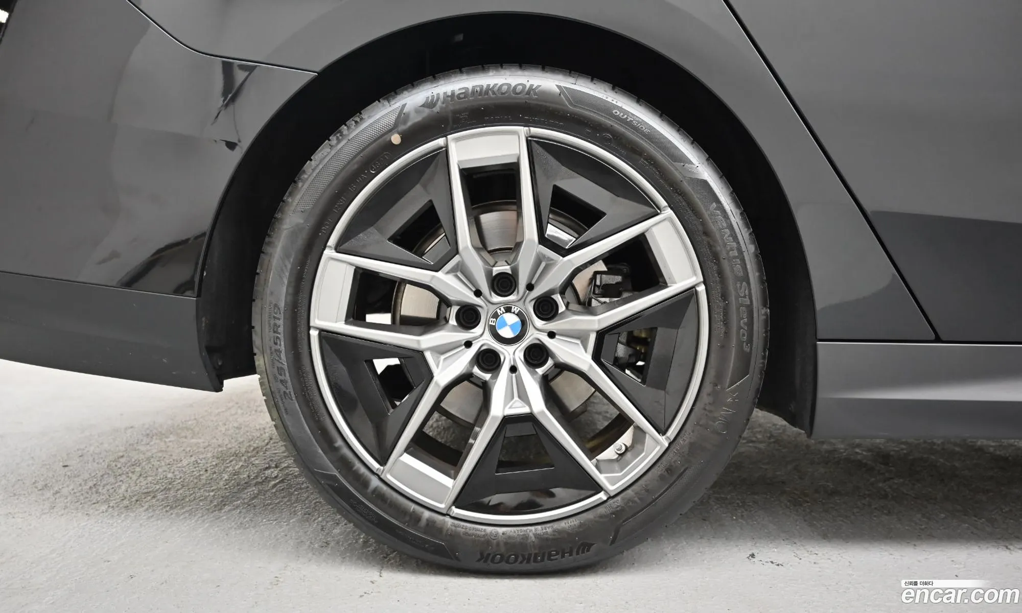 BMW 5 Series 2025 — 2