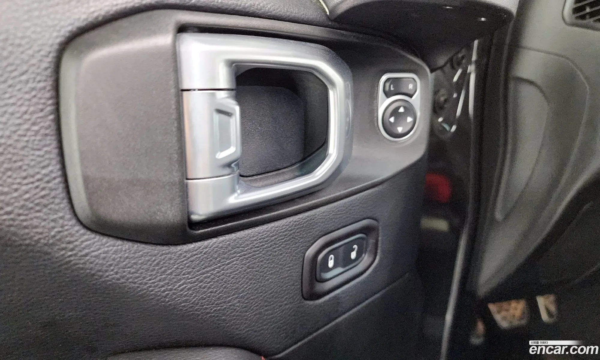 Jeep Wrangler 2018 1C4HJXFN0JW267892 — 24