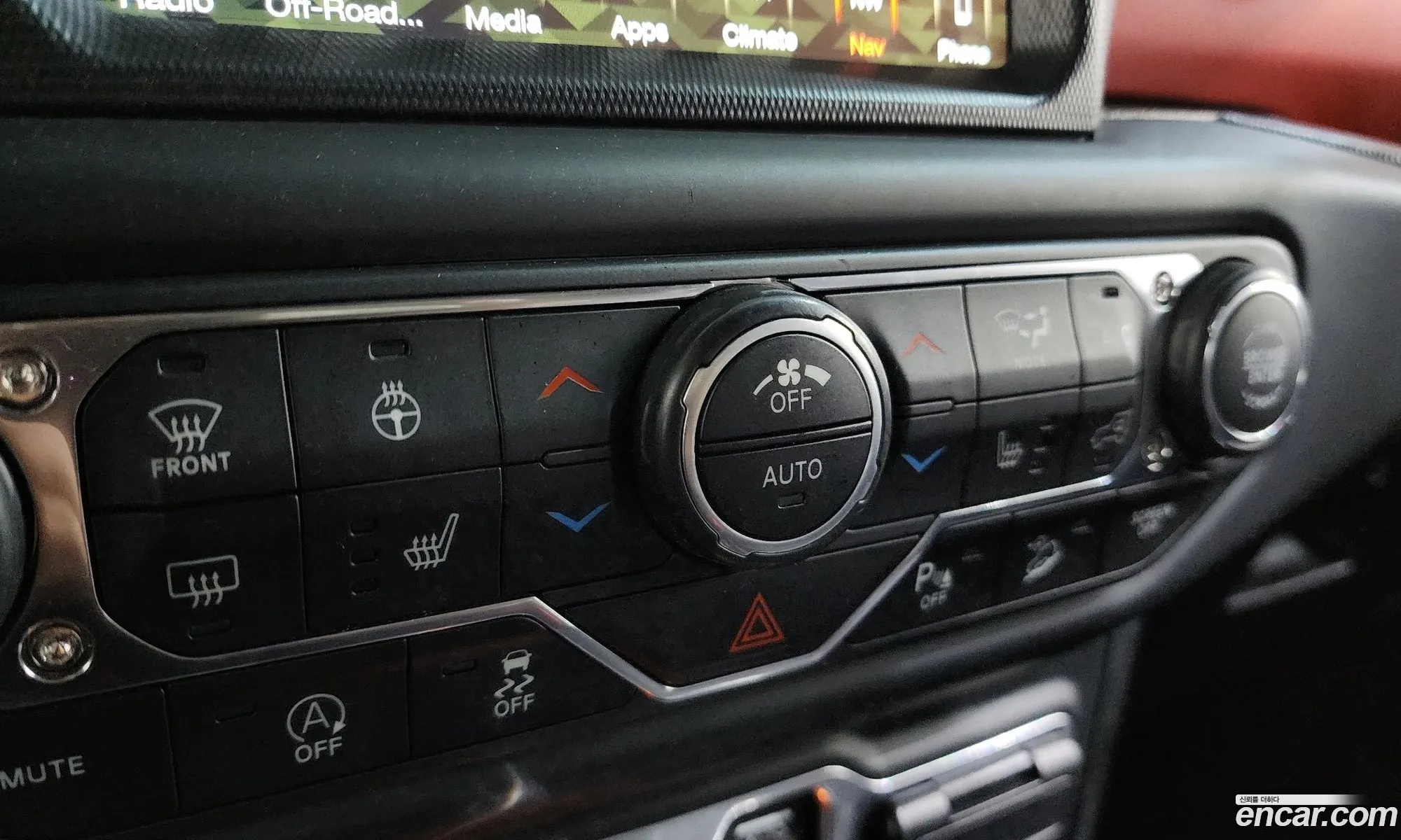 Jeep Wrangler 2018 1C4HJXFN0JW267892 — 27