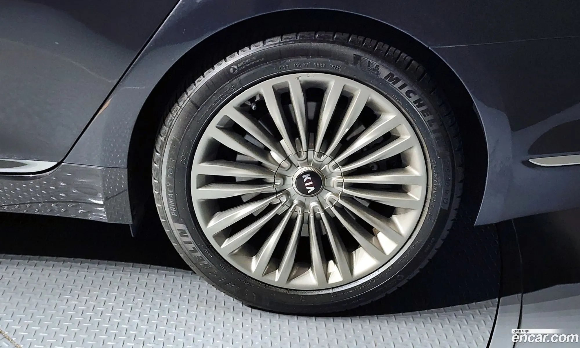 Kia The K9 2020 KNAS2418DMS030208 — 26