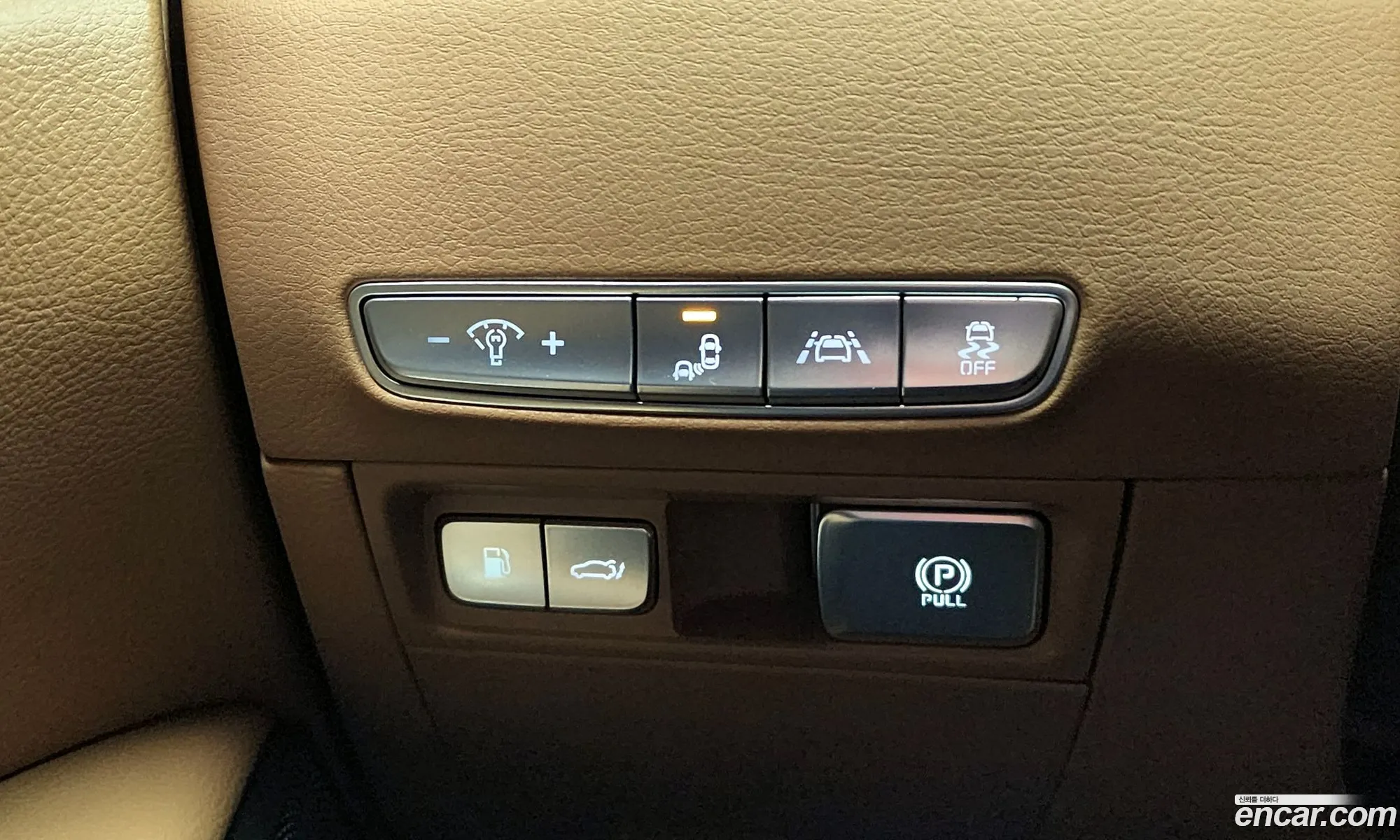 Kia The K9 2020 KNAS2418DMS030208 — 7