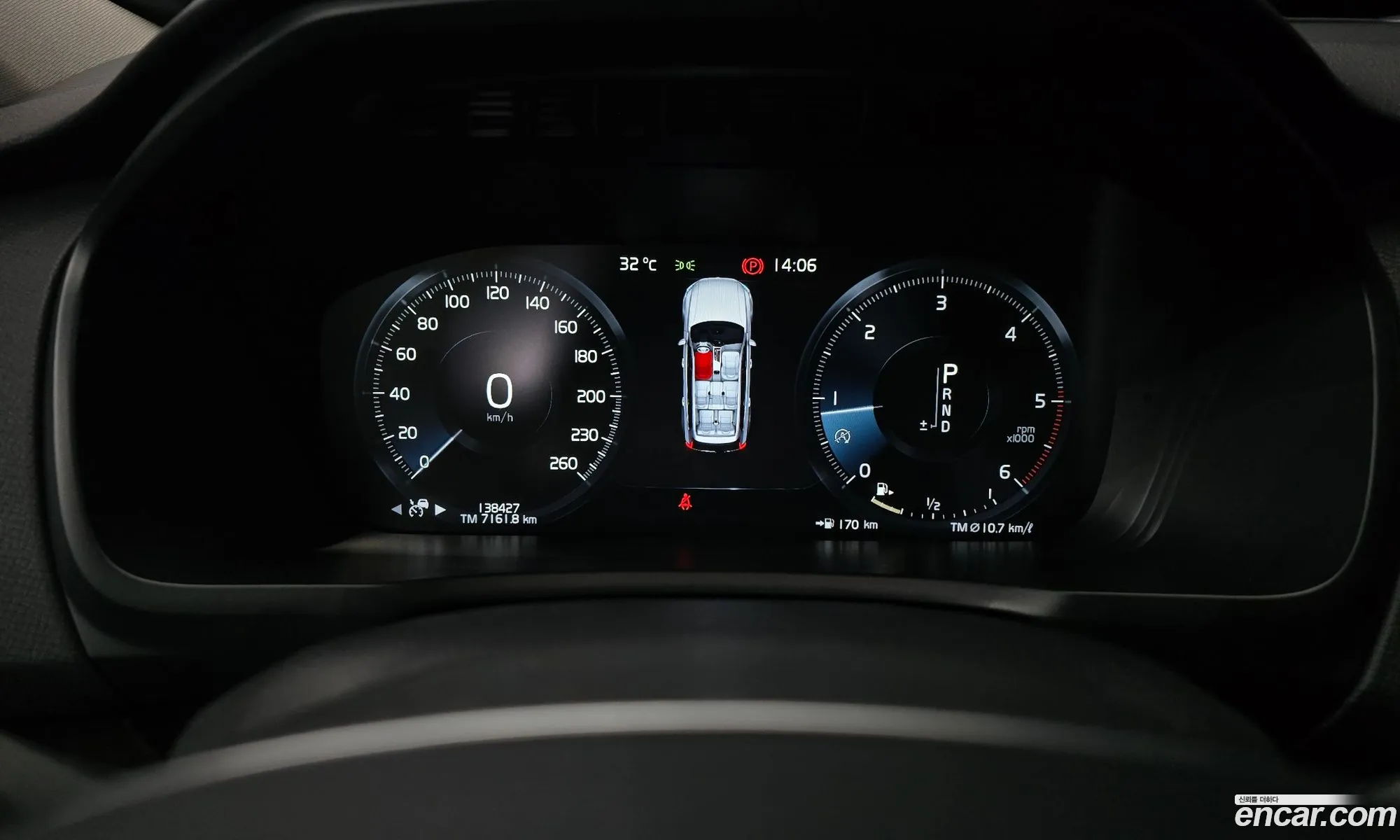 Volvo XC90 2016 — 19