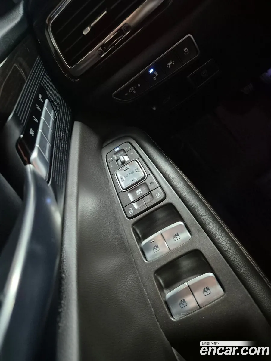 Genesis EQ900 2018 — 16