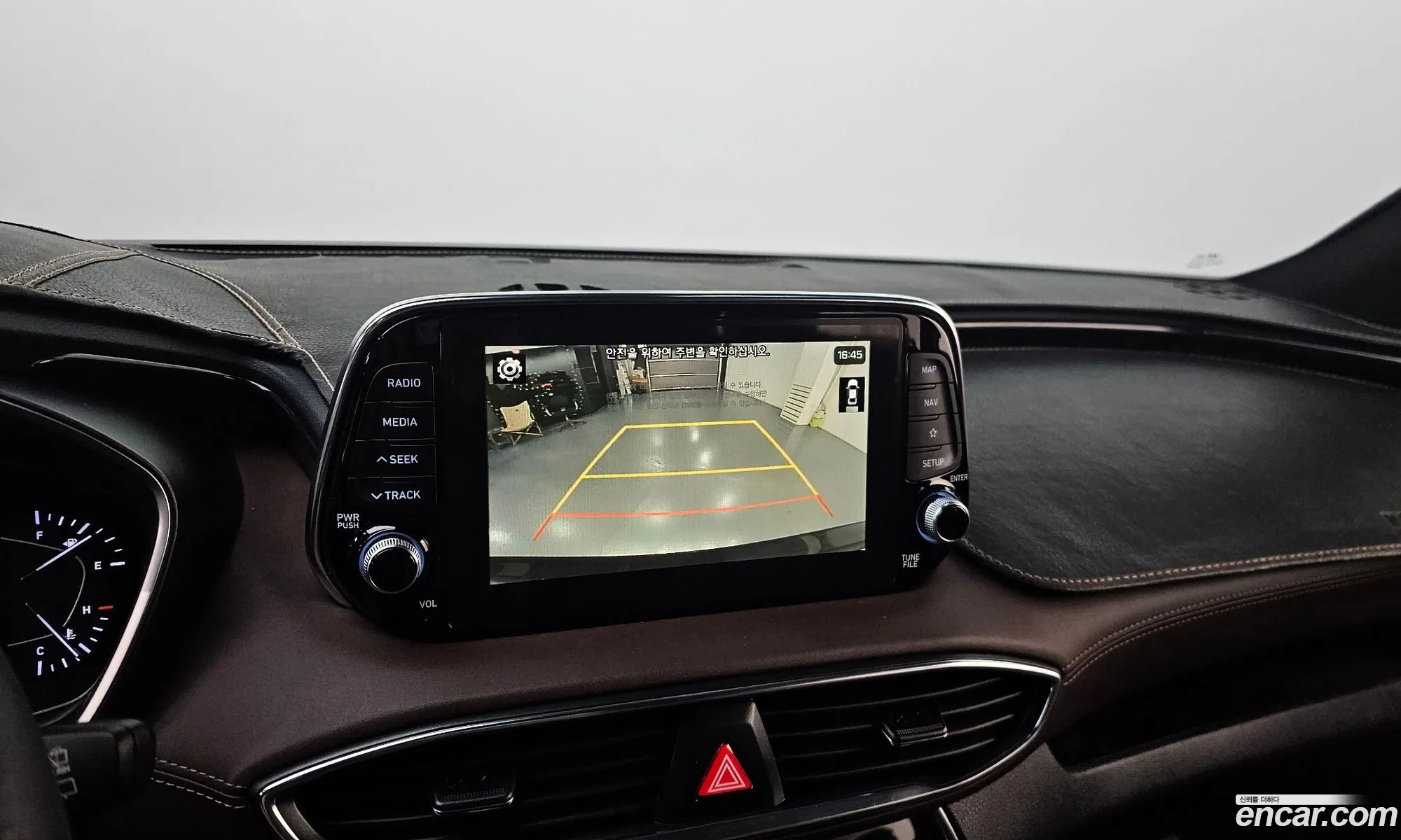 Hyundai Santa Fe TM 2018 KMHS581BBKU103021 — 5