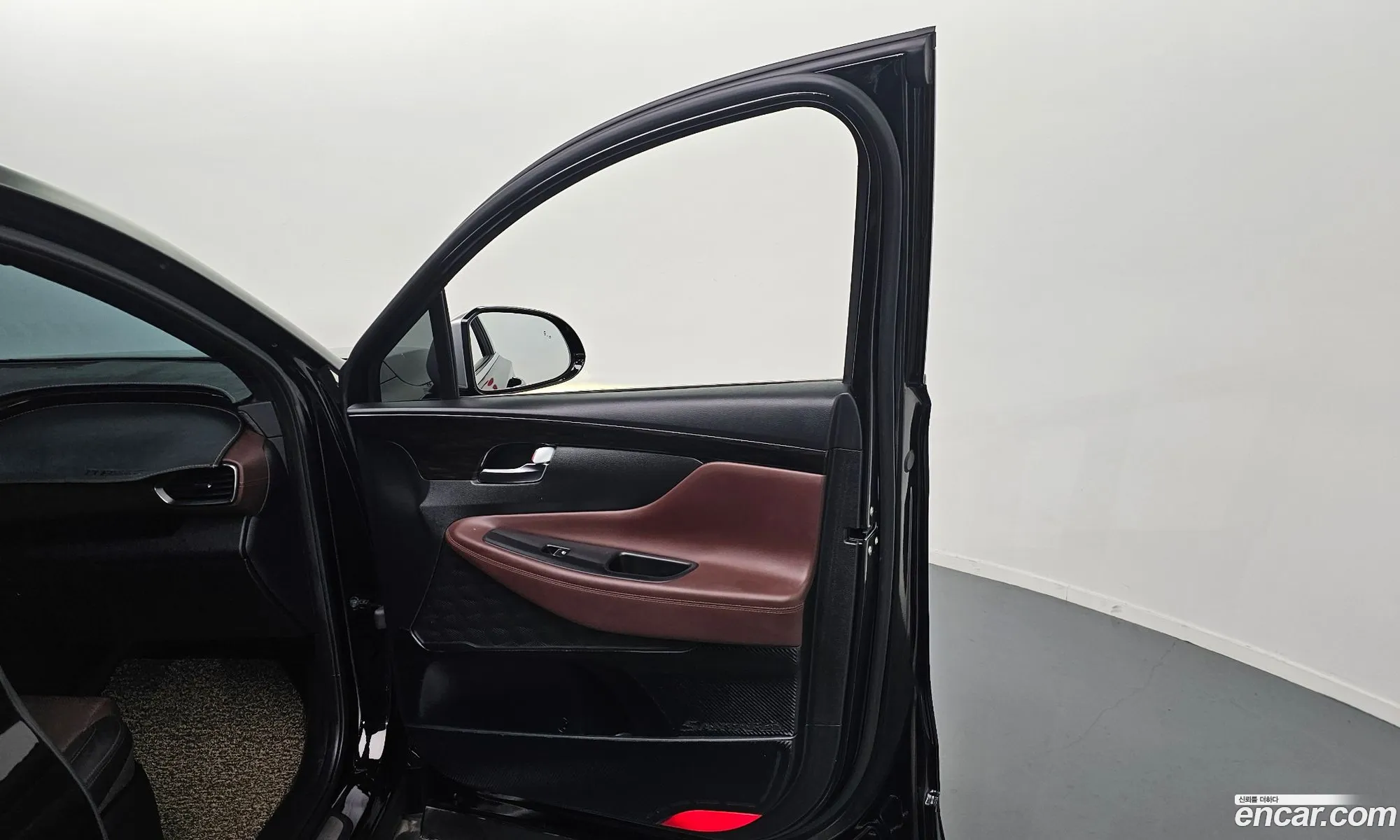 Hyundai Santa Fe TM 2018 KMHS581BBKU103021 — 28