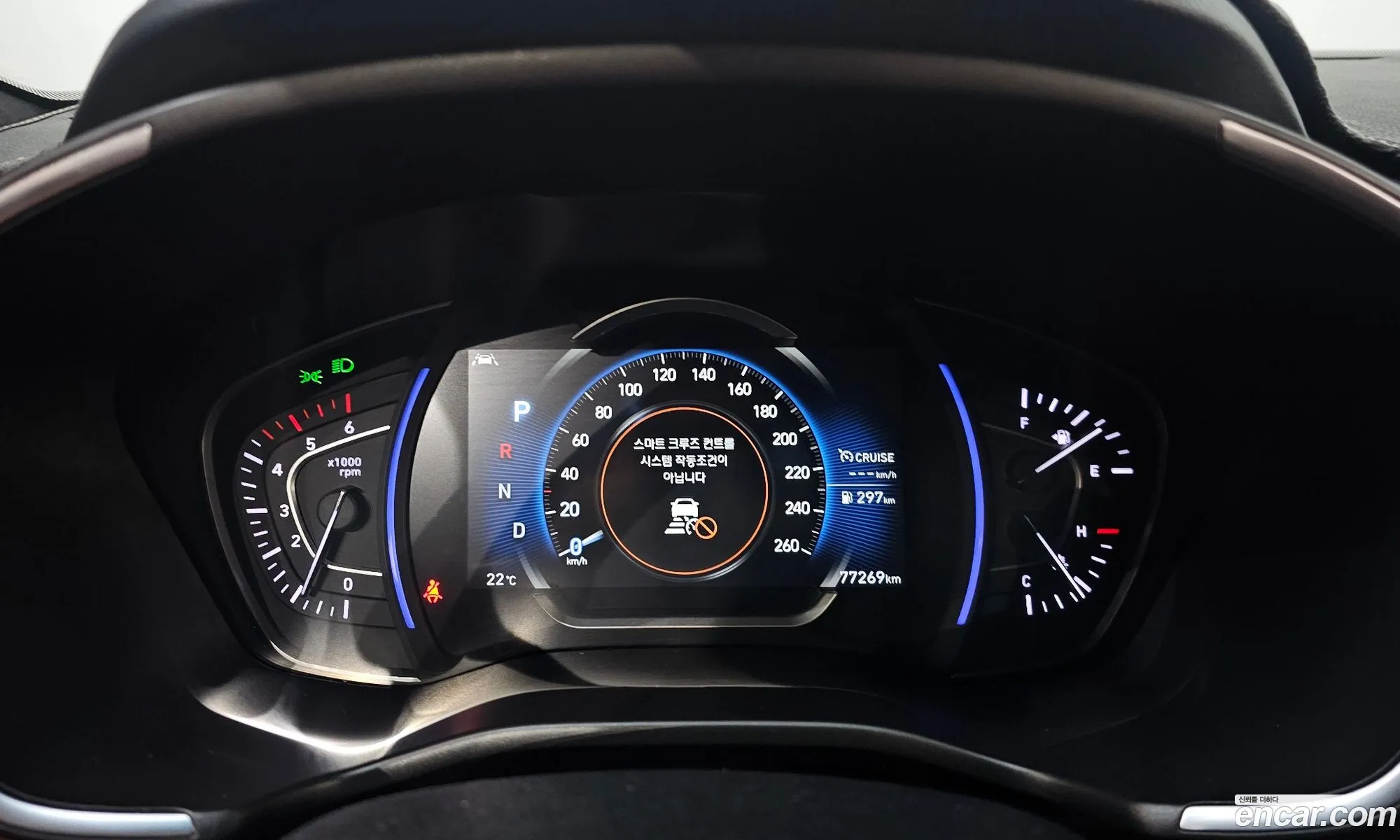 Hyundai Santa Fe TM 2018 KMHS581BBKU103021 — 17