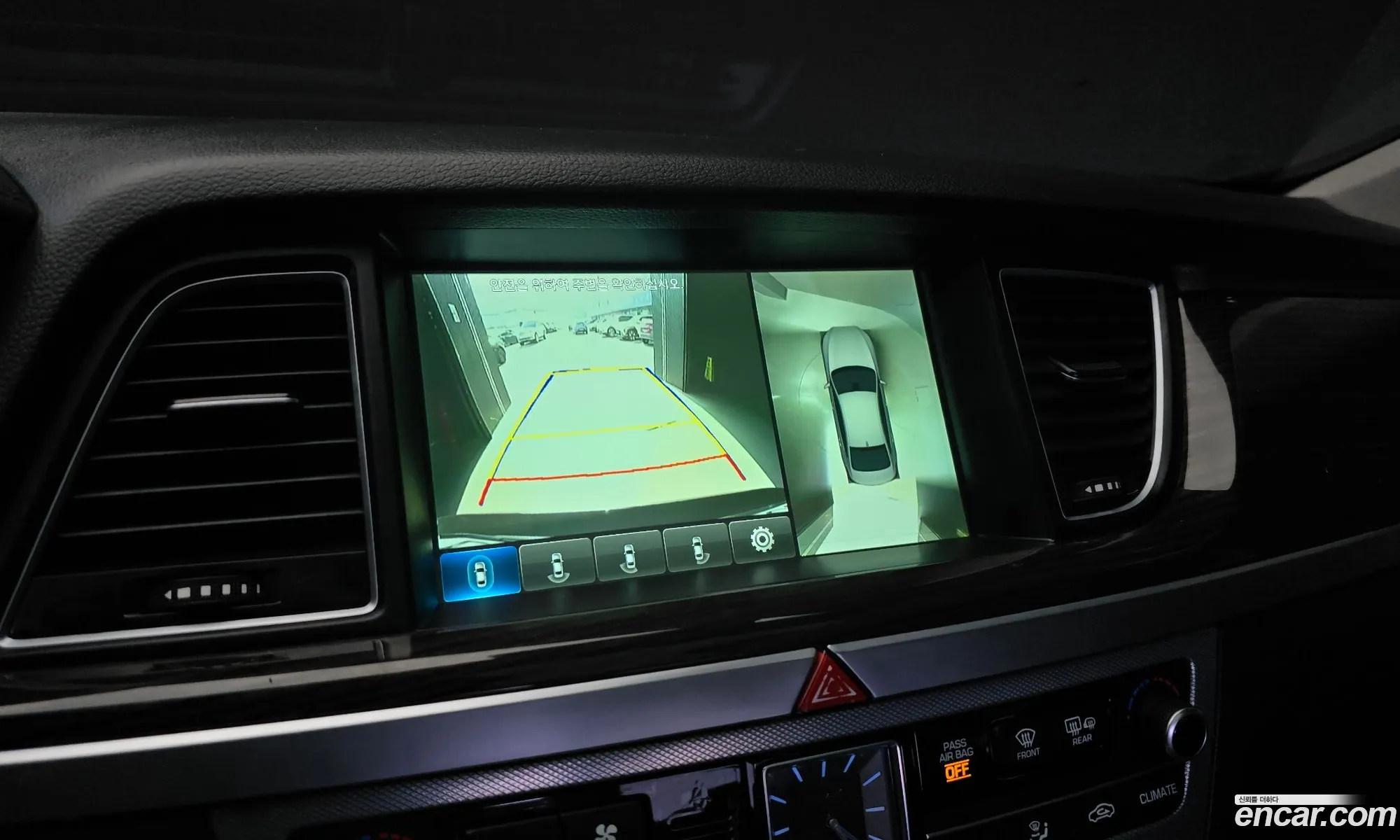 Genesis G80 2017 KMHGM41DBJU253084 — 11