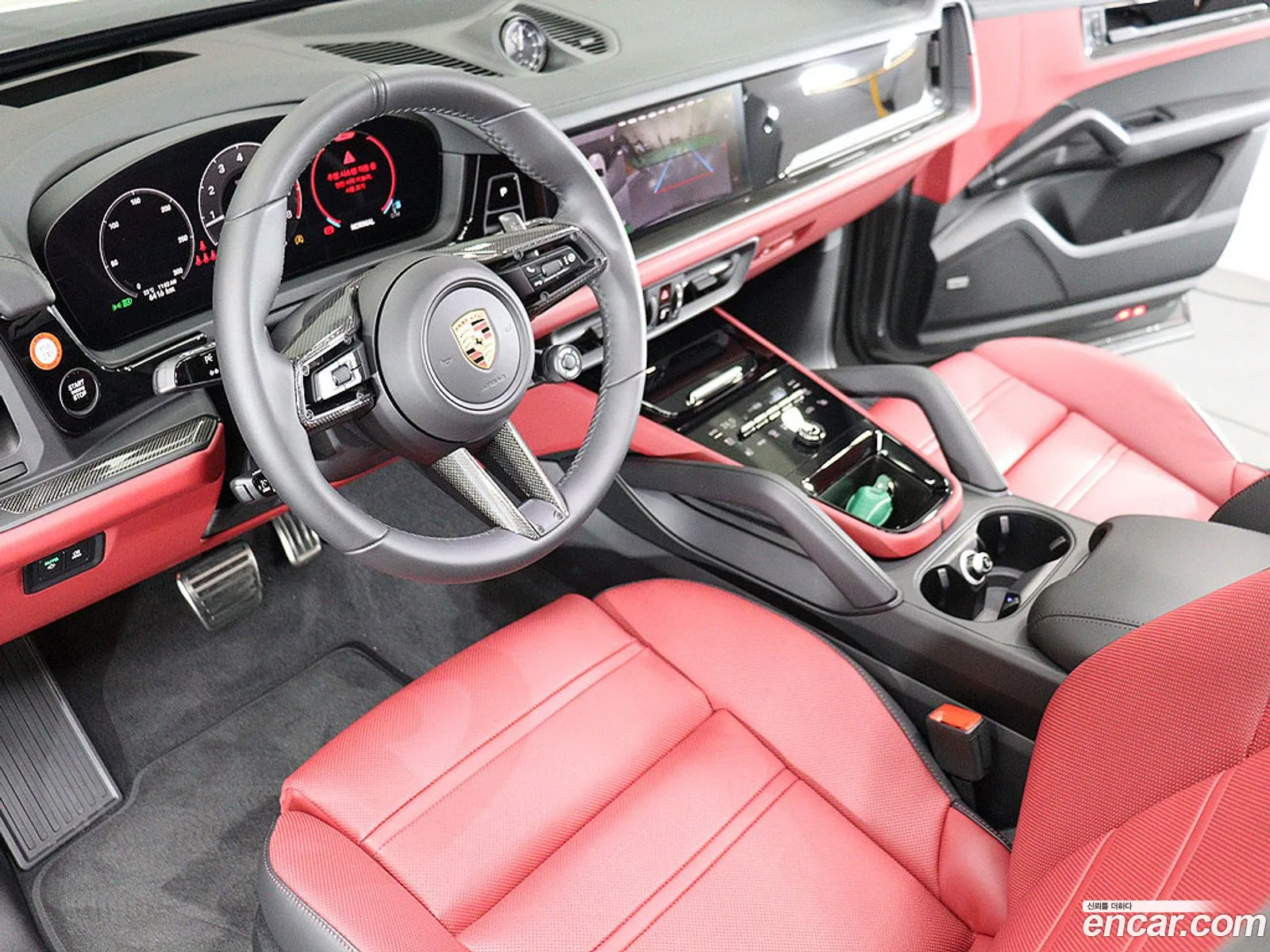 Porsche Cayenne 2025 — 8