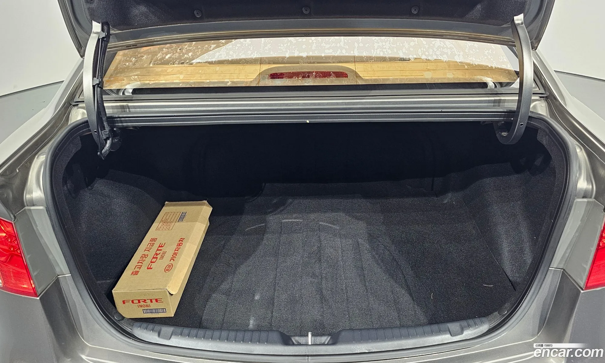 Kia Forte 2011 KNAFT415BBA380654 — 7