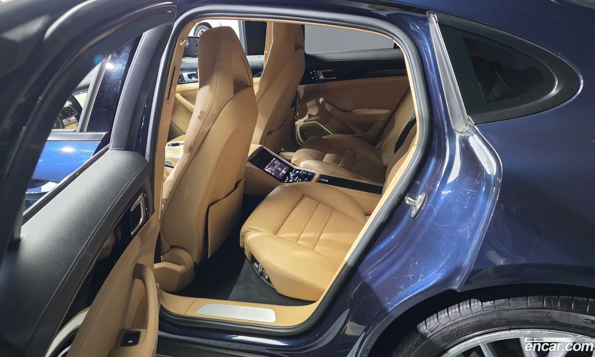 Porsche Panamera 2018 WP0AA297XJL115668 — 11