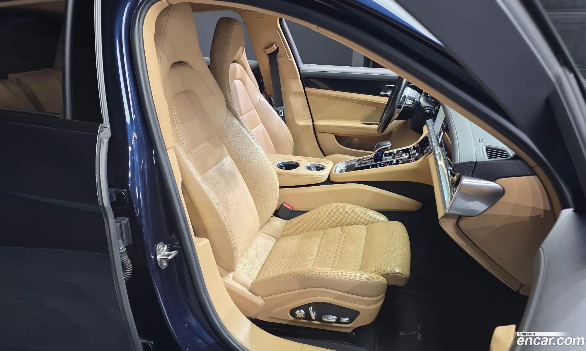Porsche Panamera 2018 WP0AA297XJL115668 — 3