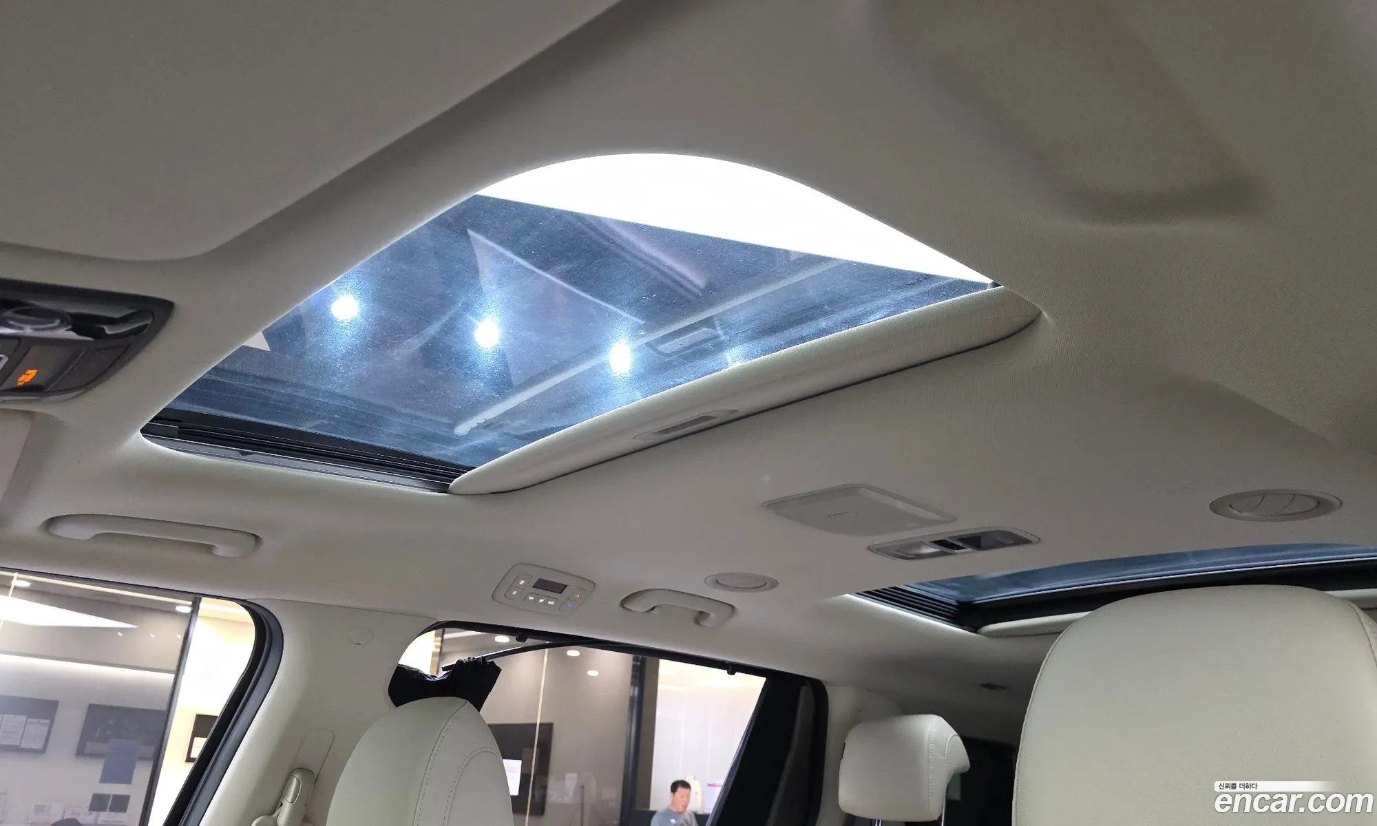 Kia Carnival 2023 KNHNE37BBPS278137 — 14