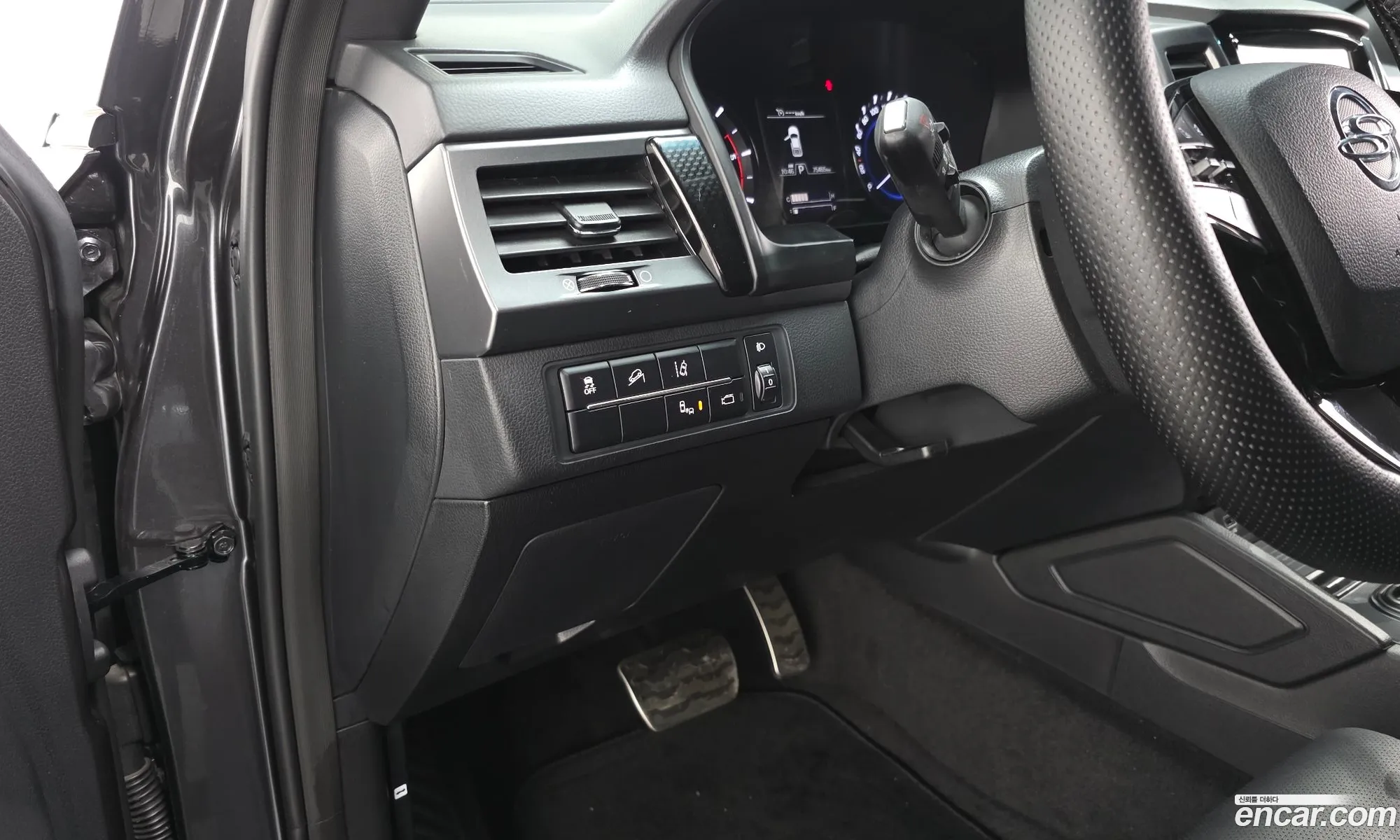 KG Mobility (SsangYong) Rexton Sports Khan 2021 — 21