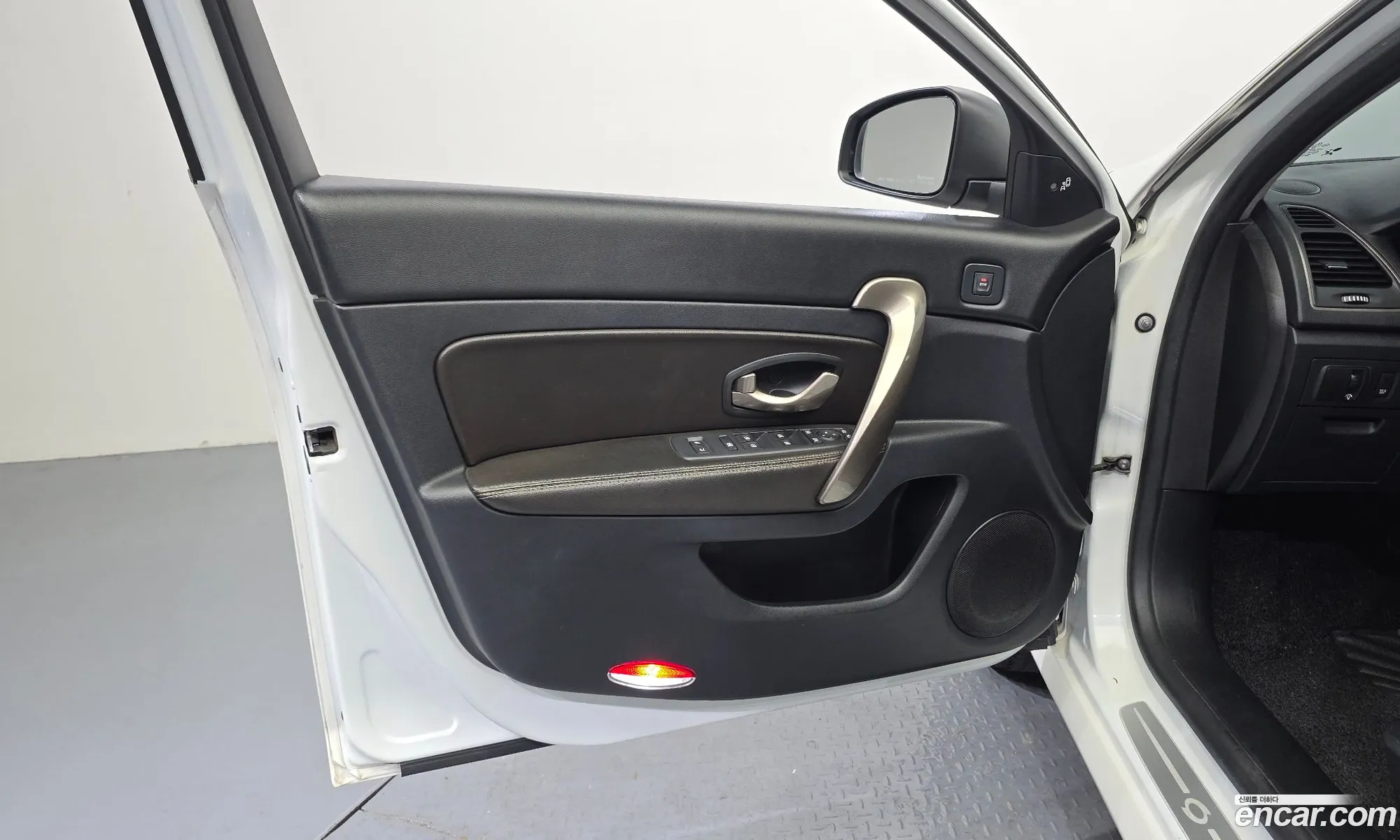 Renault Korea (Samsung) SM5 Nova 2015 — 6
