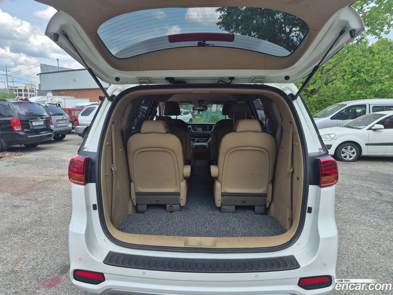 Kia Carnival 2018 — 2