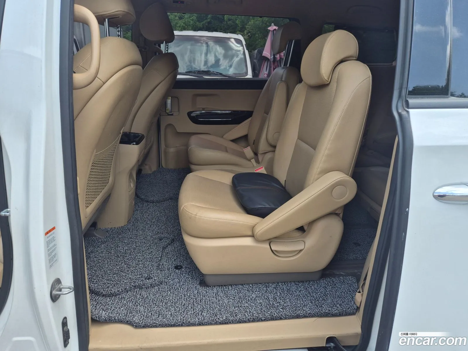 Kia Carnival 2018 — 17