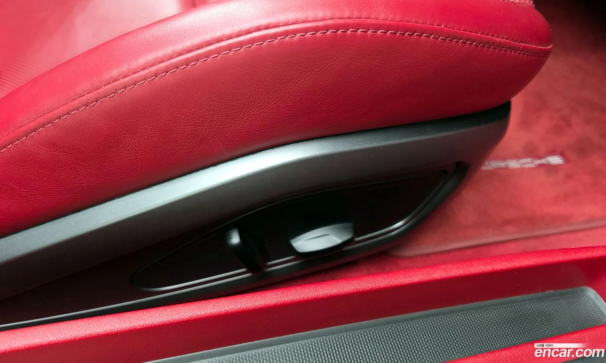 Porsche 911 2020 WP0AA2990LS205843 — 5