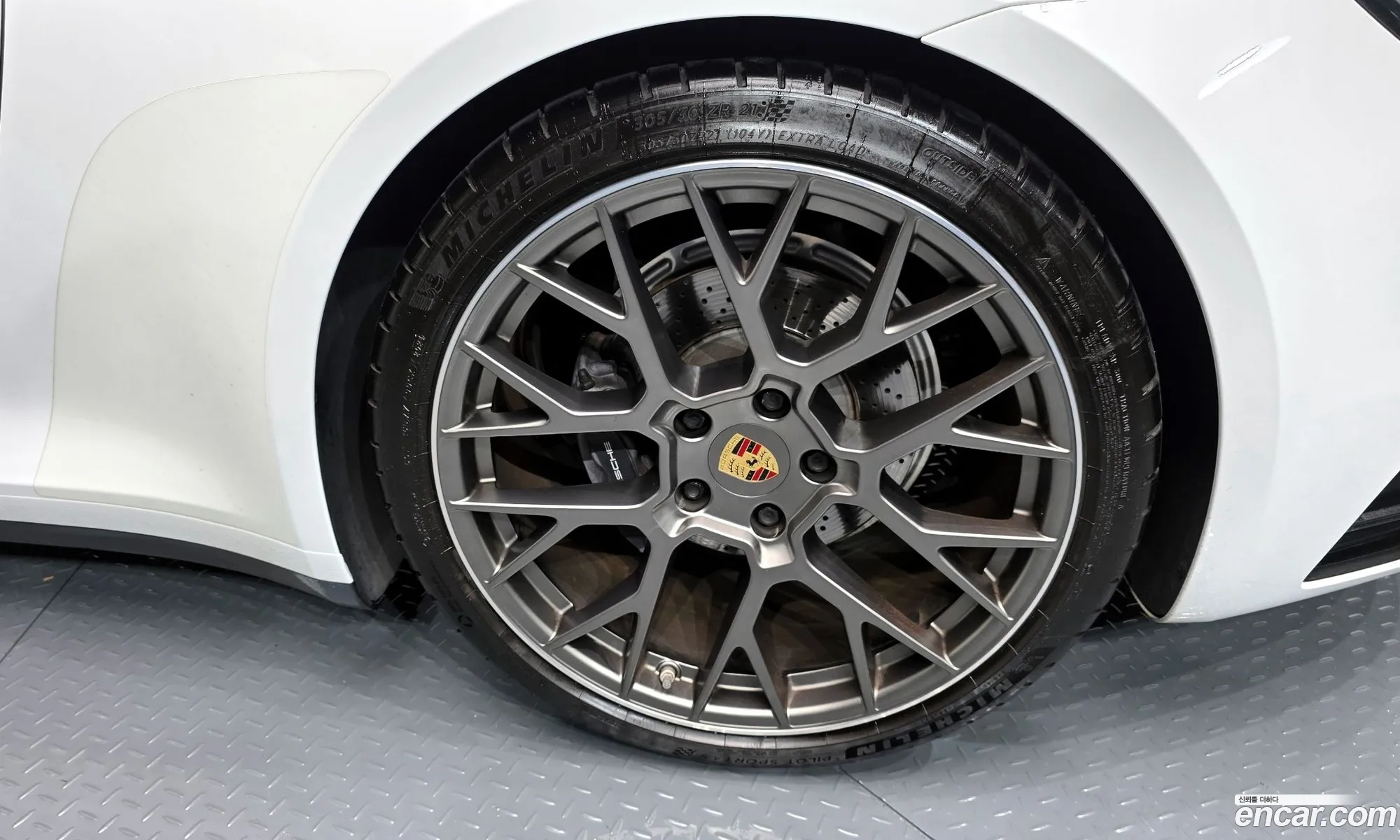 Porsche 911 2020 WP0AA2990LS205843 — 13