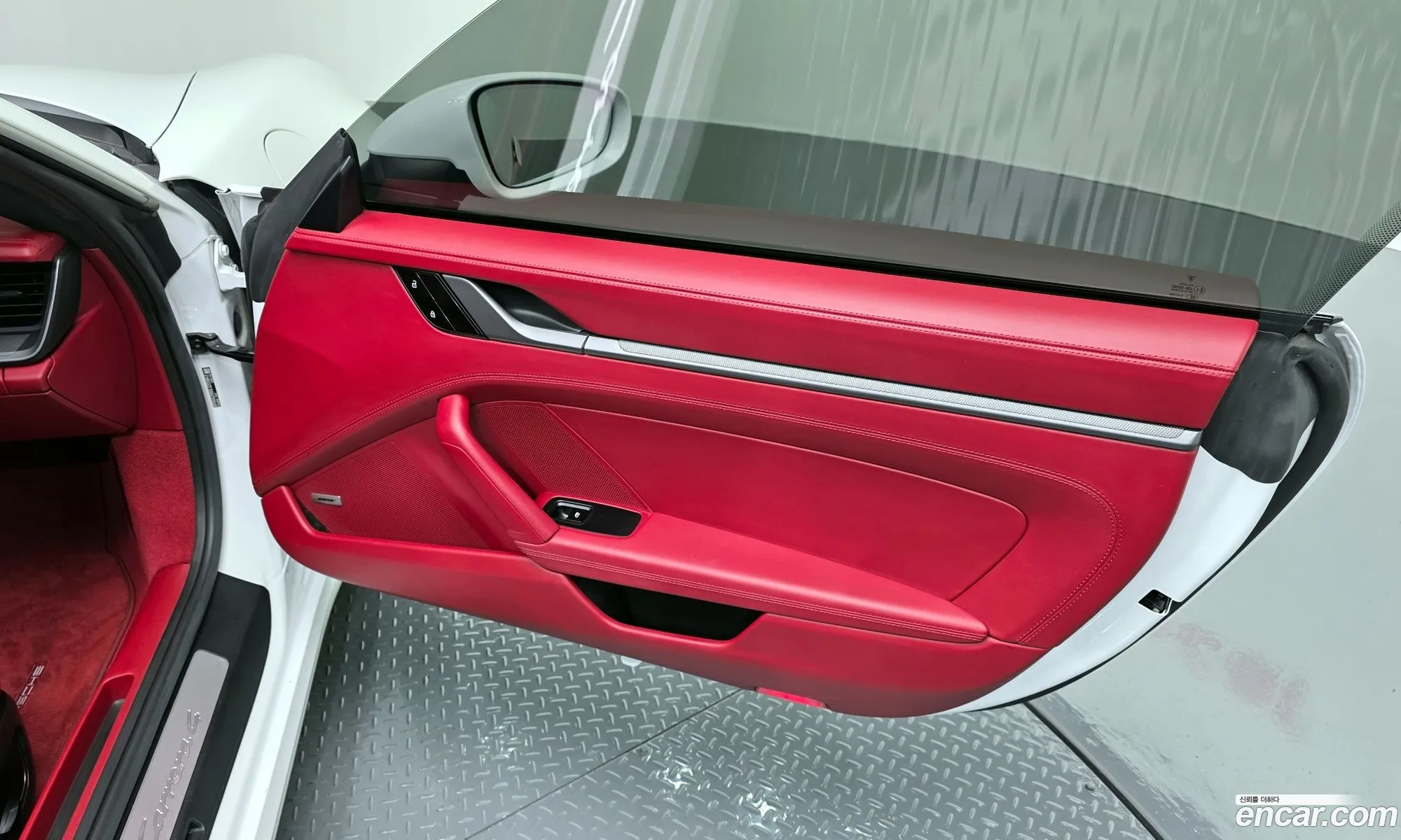 Porsche 911 2020 WP0AA2990LS205843 — 33