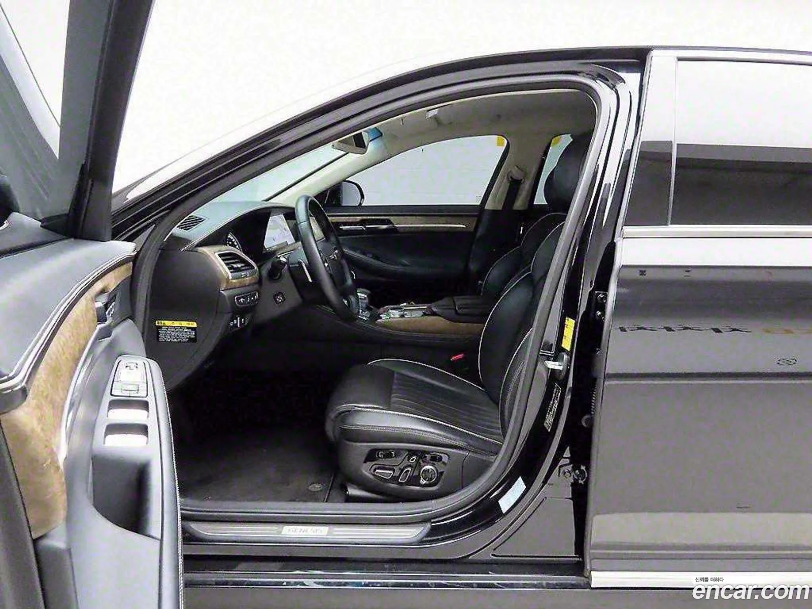 Genesis G90 2019 — 15