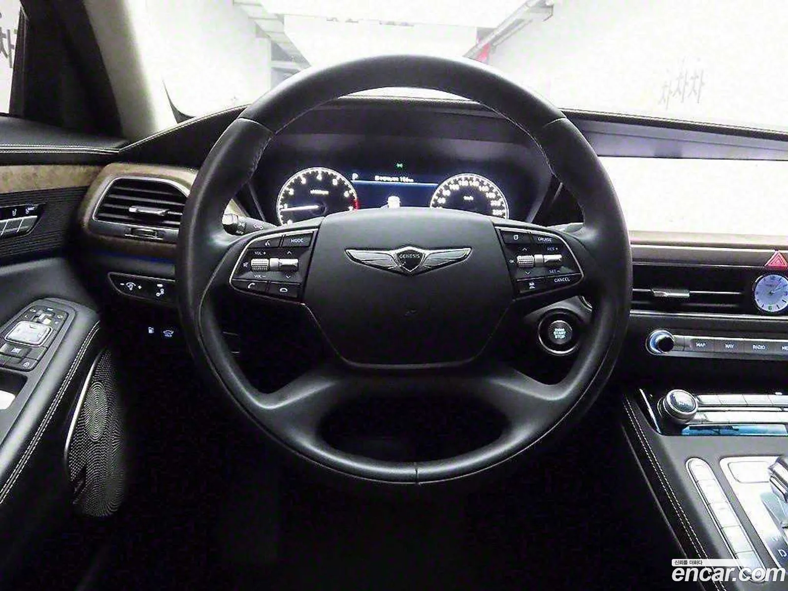 Genesis G90 2019 — 2