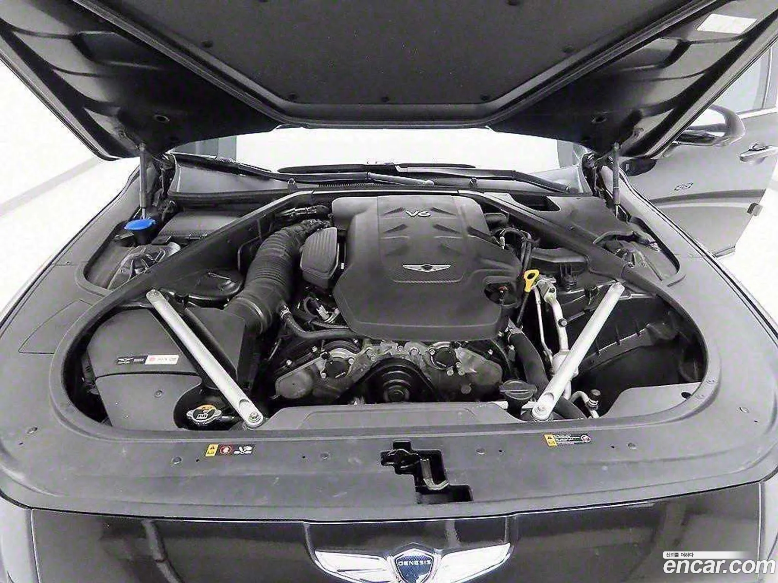 Genesis G90 2019 — 18