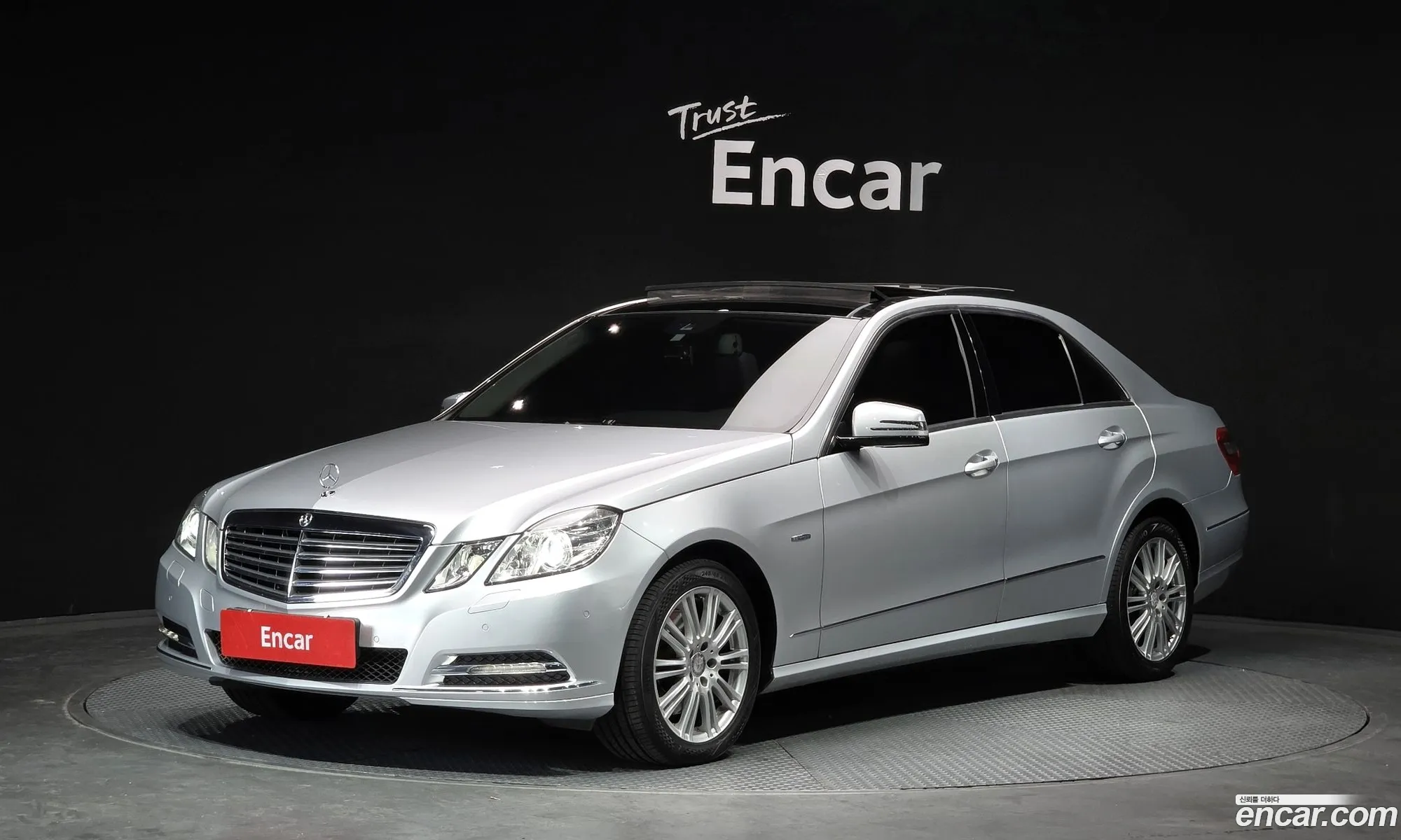 Mercedes-Benz E-Class W212 2012 WDDHF5FB3CA584695 — 20