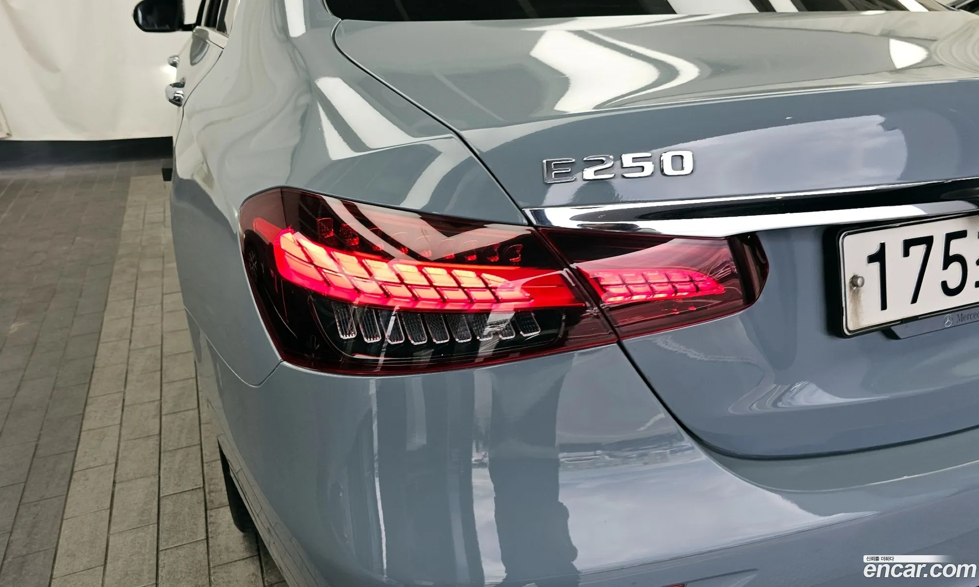 Mercedes-Benz E-Class W213 2022 — 17