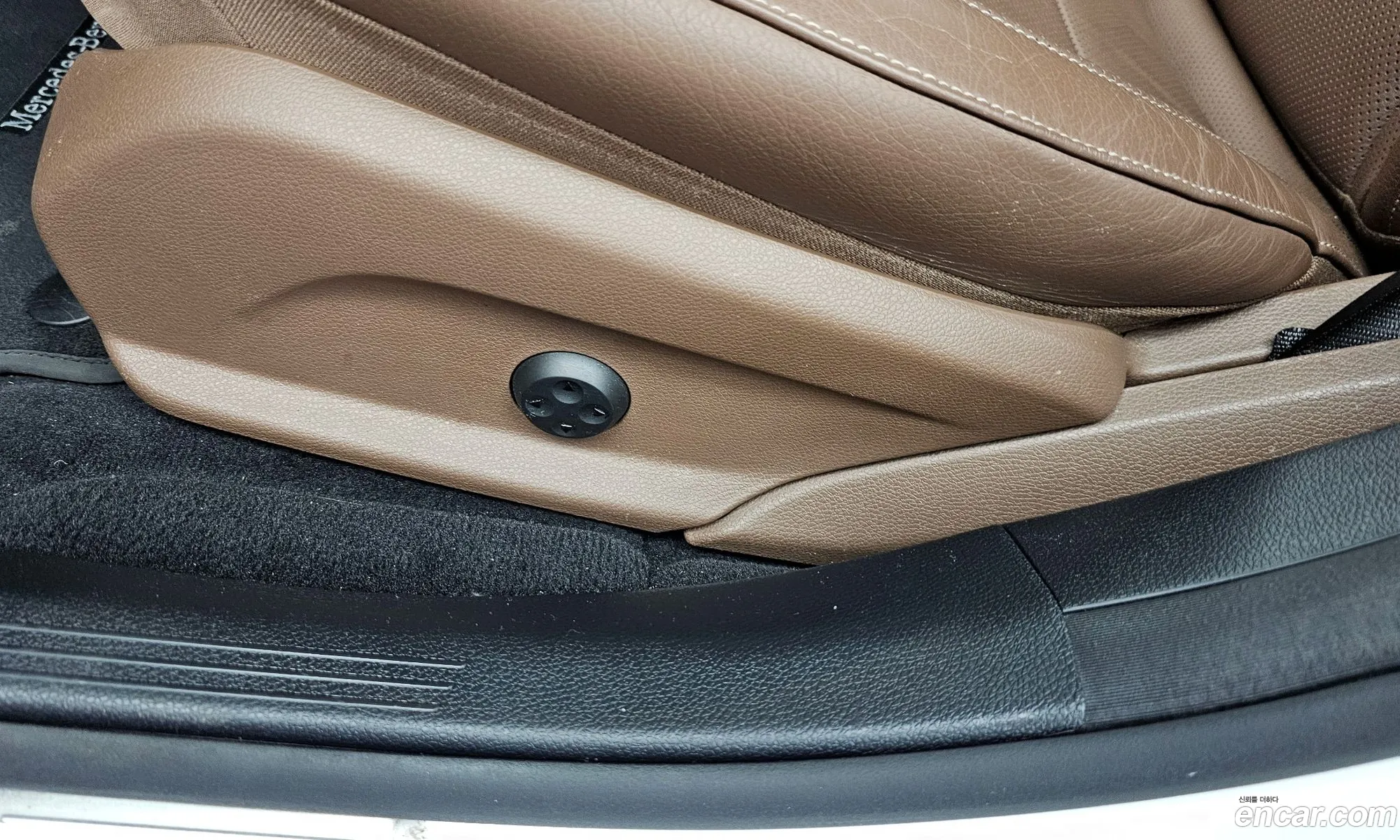 Mercedes-Benz E-Class W213 2022 — 19