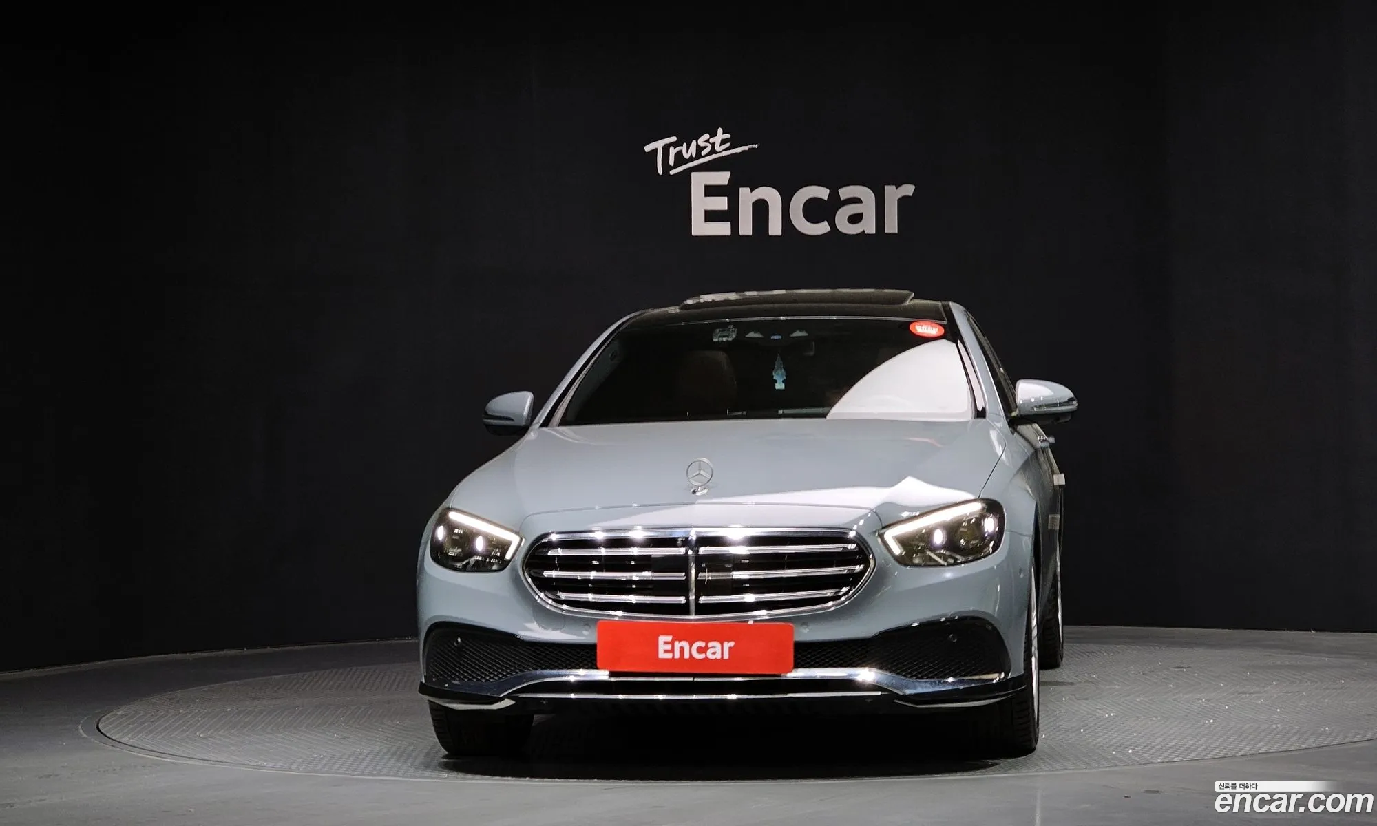 Mercedes-Benz E-Class W213 2022 — 29