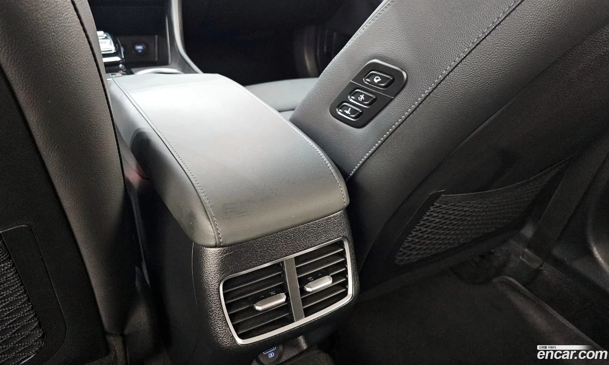Hyundai Sonata Hybrid 2023 — 27