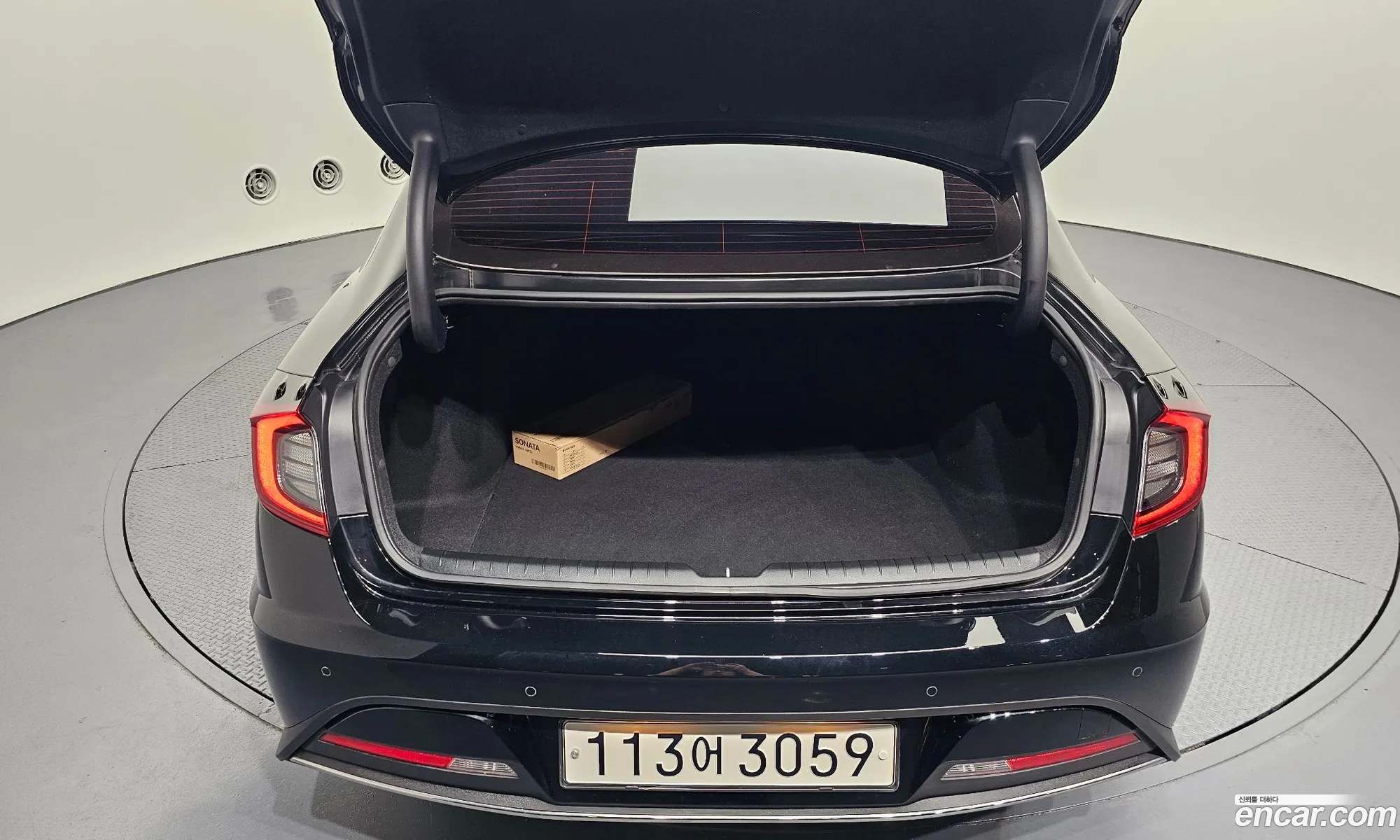 Hyundai Sonata Hybrid 2023 — 11