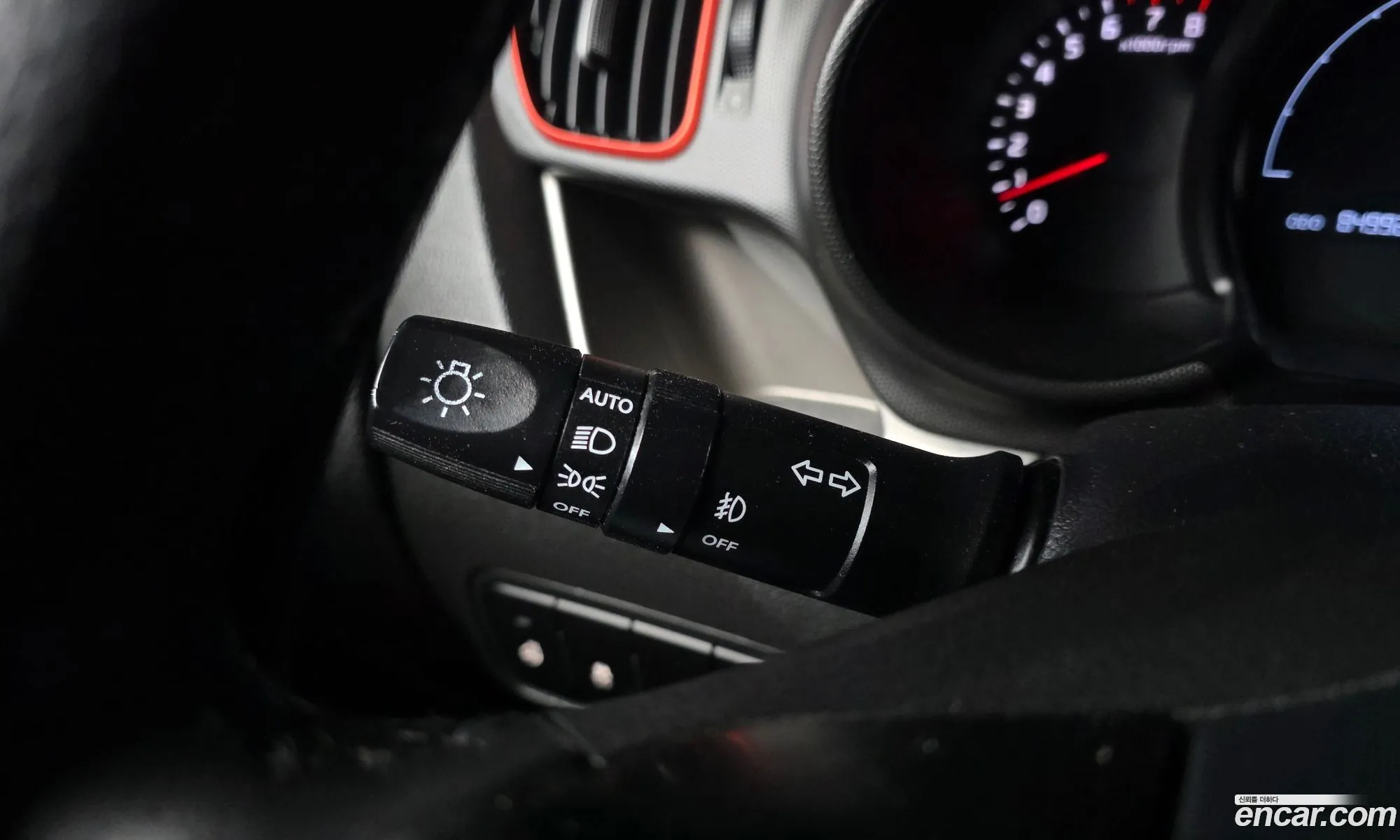 Kia Ray 2018 KNACK811BJT196025 — 5