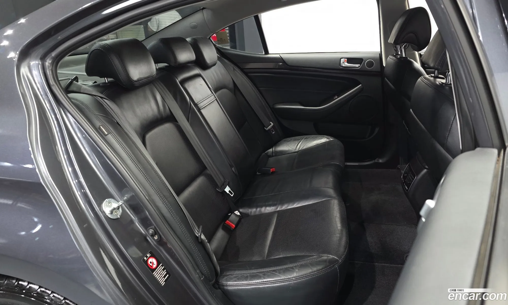 Kia K7 2014 KNALM415BEA171810 — 4