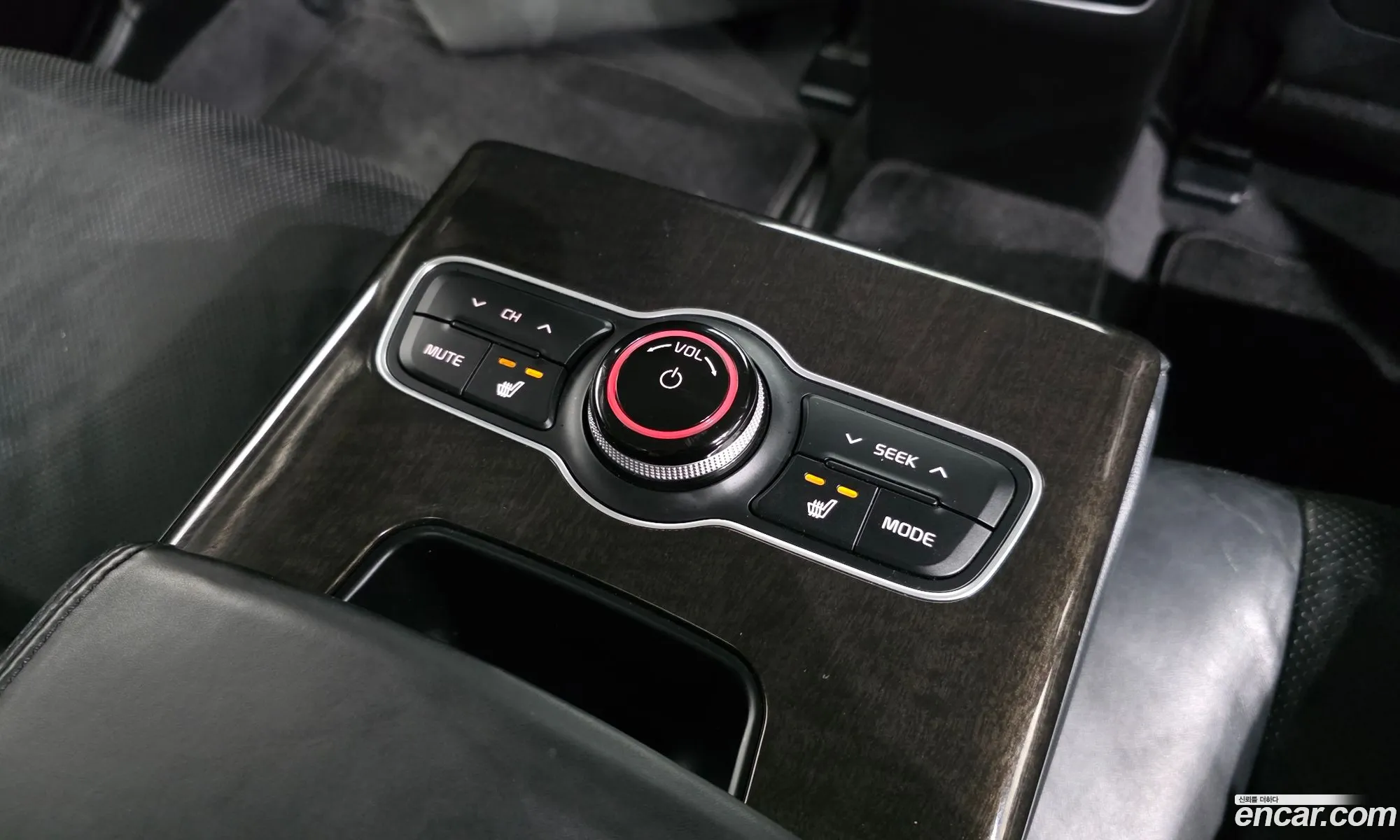 Kia K7 2014 KNALM415BEA171810 — 5