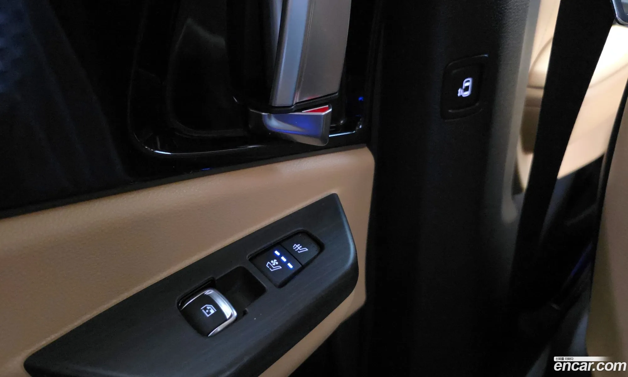 Kia Carnival 2021 KNANE81BBMS066879 — 6