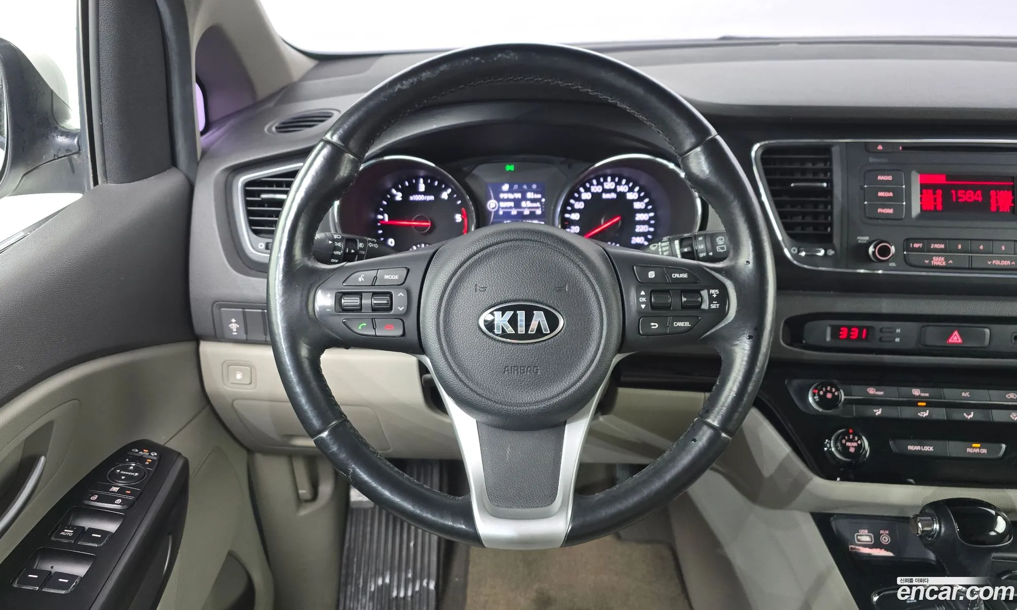 Kia Carnival 2015 KNAMB81ABGS098129 — 29