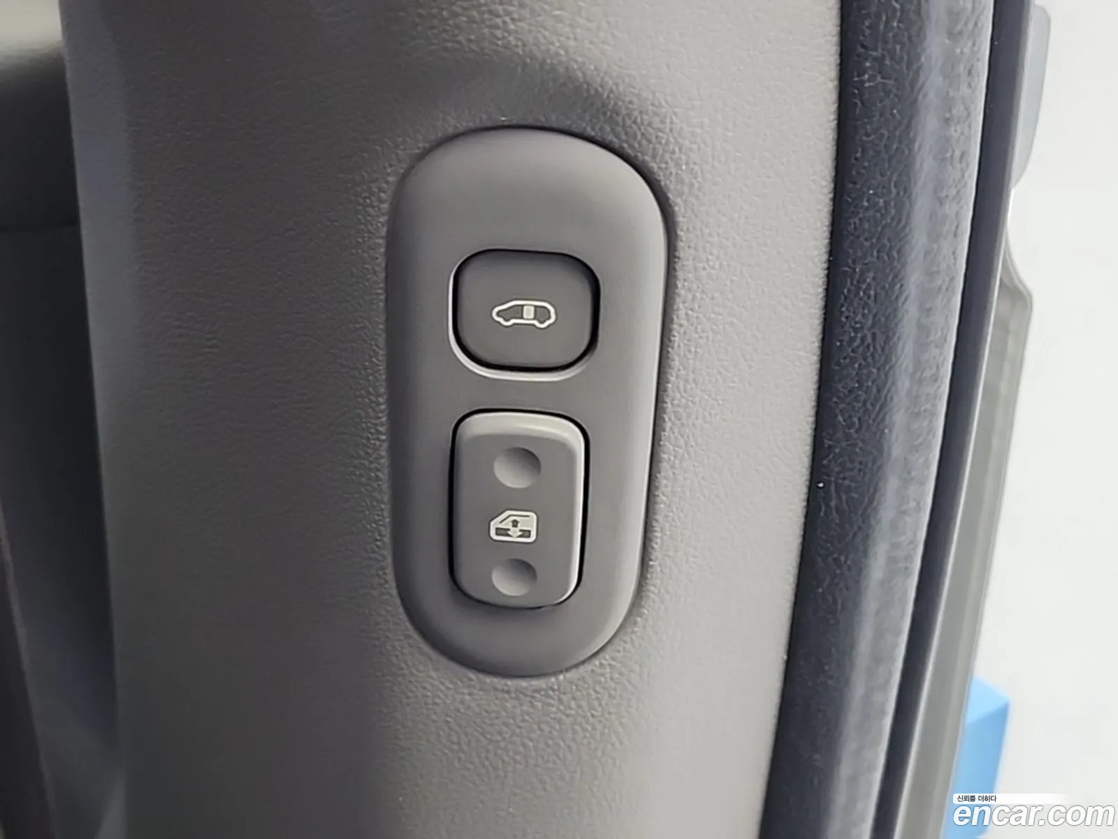 Kia Carnival R 2011 — 15