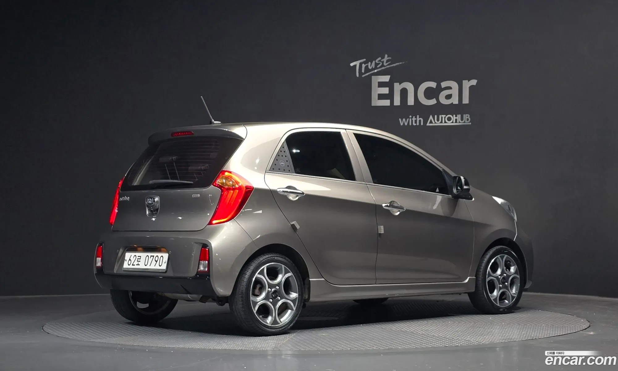 Kia Morning 2015 KNABX516EGT016098 — 16