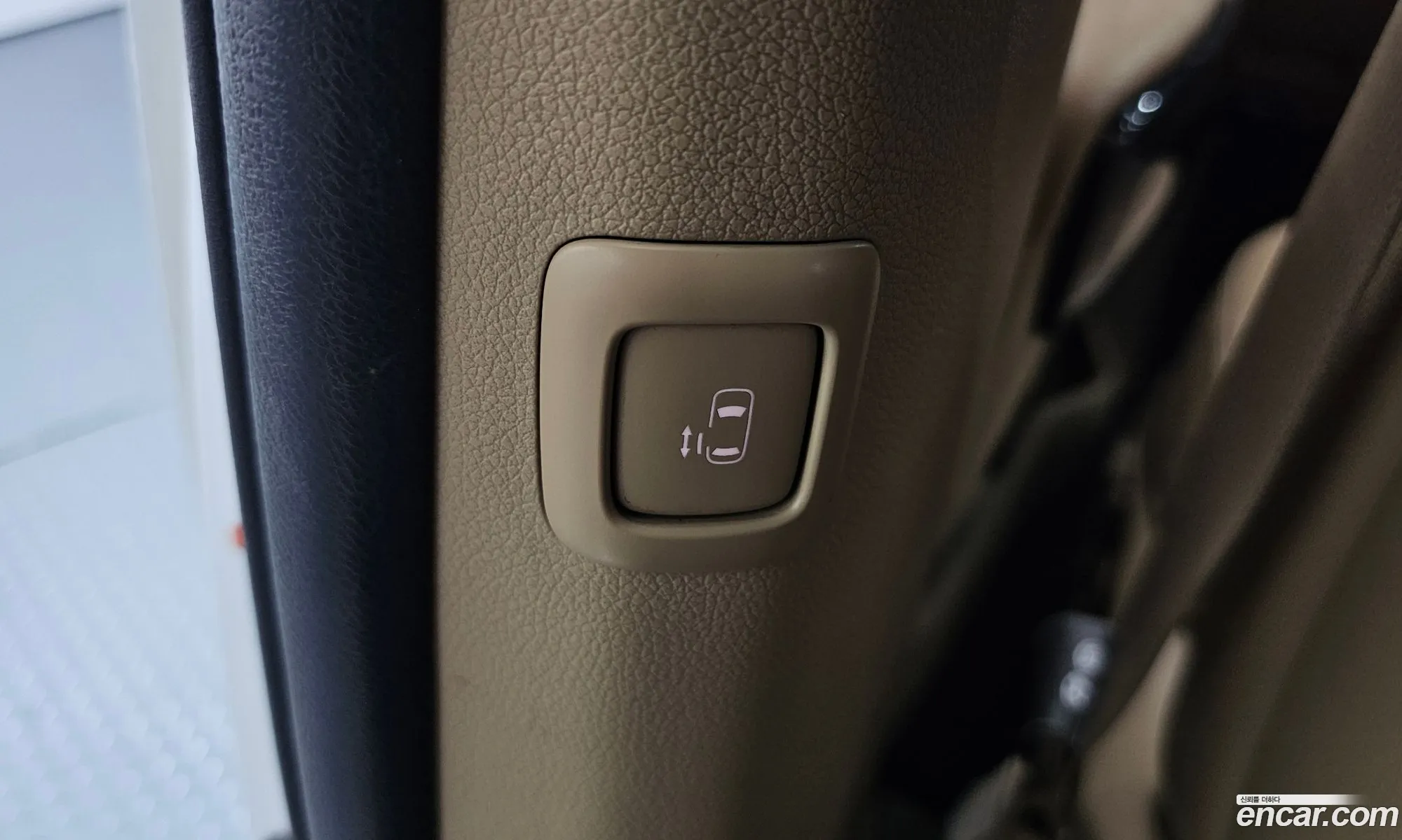 Kia Carnival 2020 KNAMB81ABLS640698 — 17