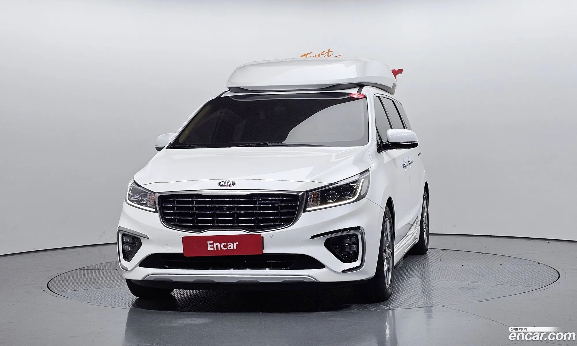 Kia Carnival 2020 KNAMB81ABLS640698 — 10