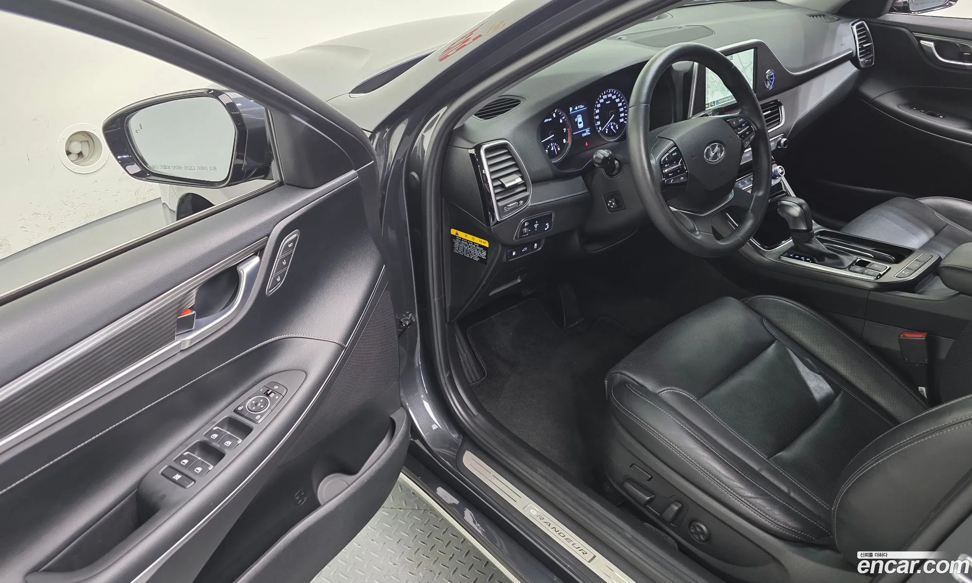 Hyundai Grandeur IG 2018 — 16